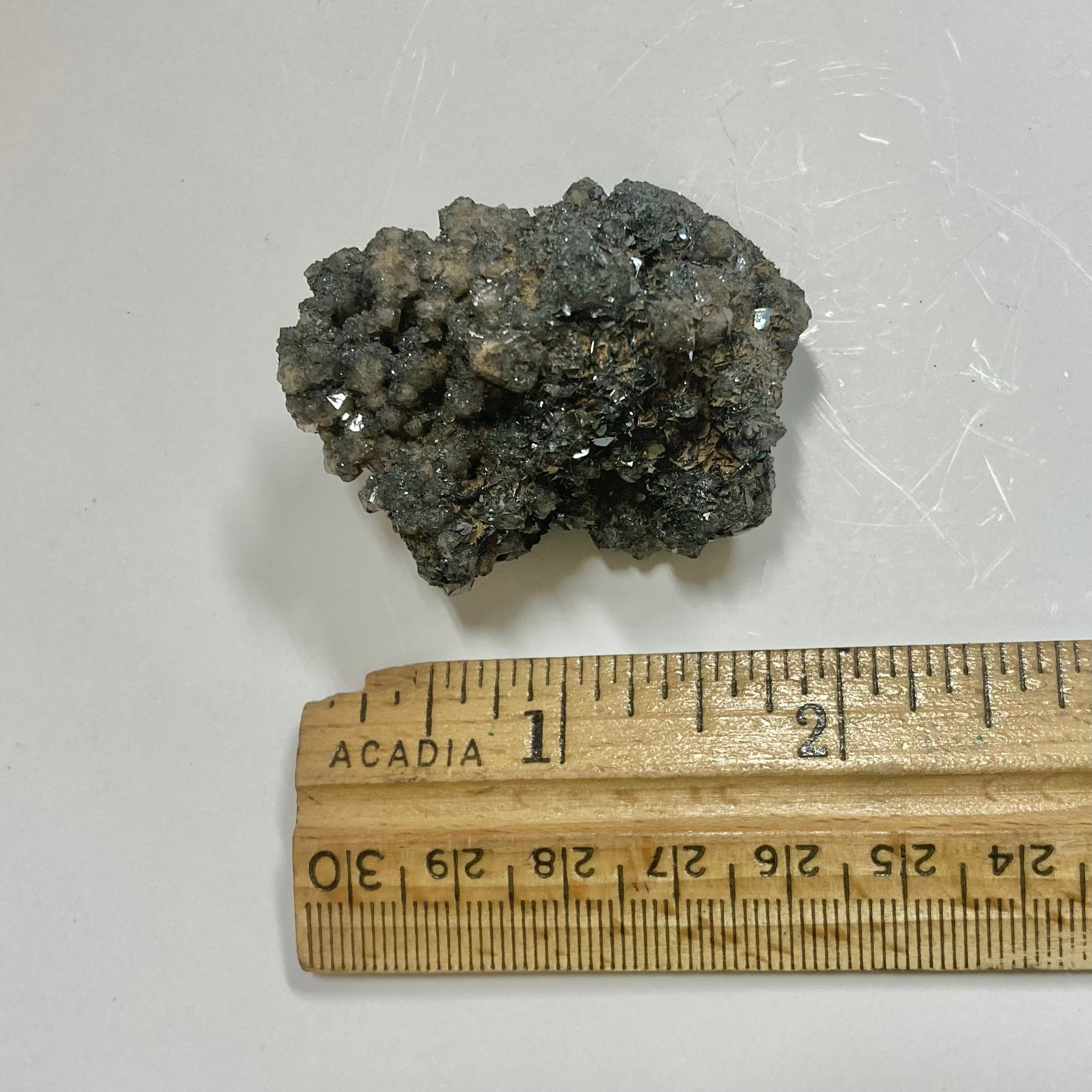 Quartz & Hematite Healing Crystals - Natural Gemstones for Meditation, Energy Balancing & Spiritual Growth - Perfect for Home Decor, Jewelry Making & Gifts