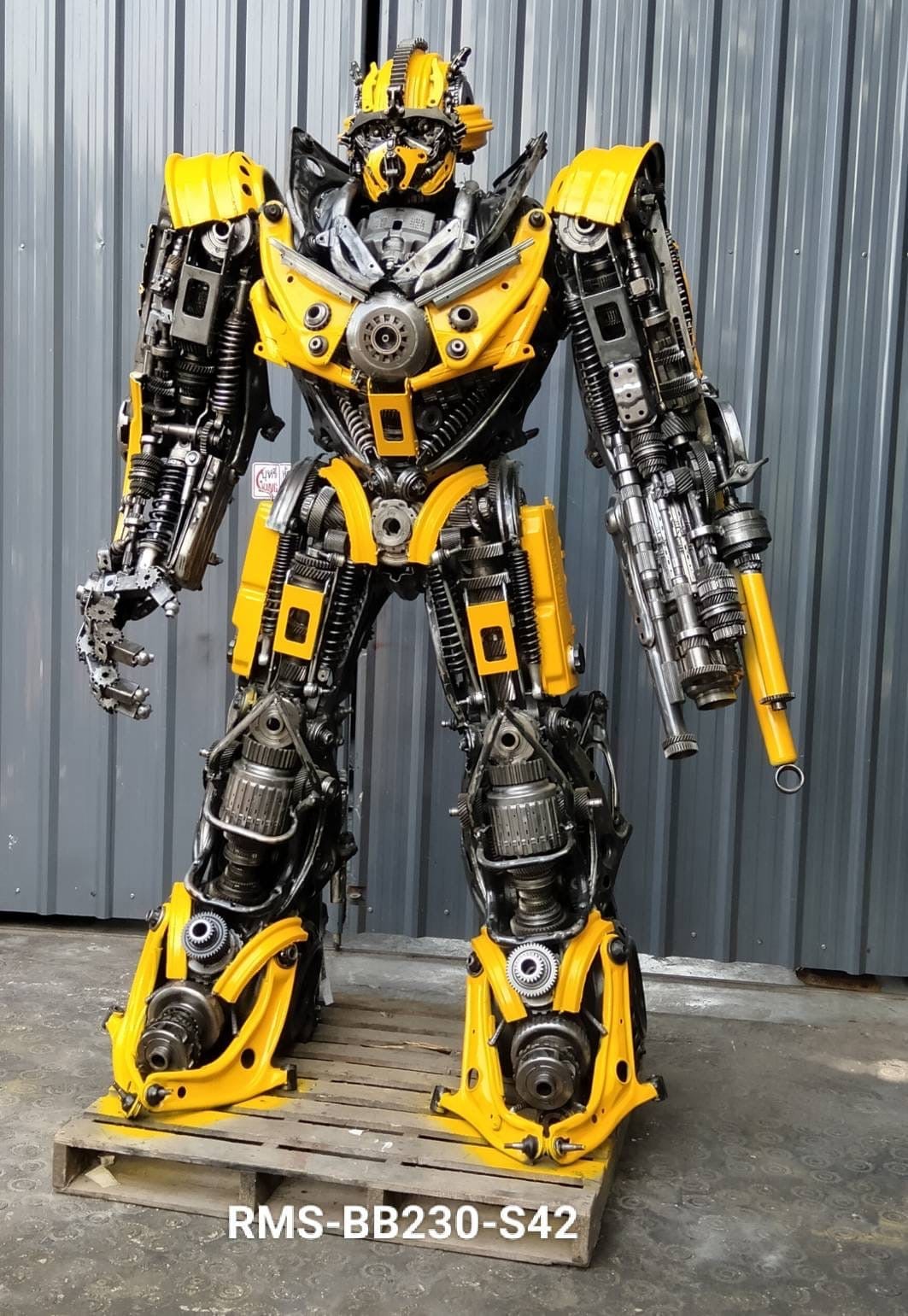 91 Bumblebee Inspired Recycled Metal Art Sculpture - Handmade Eco-Friendly Home Decor for Living Room, Office & Garden - Unique Wall Hanging Gift Idea