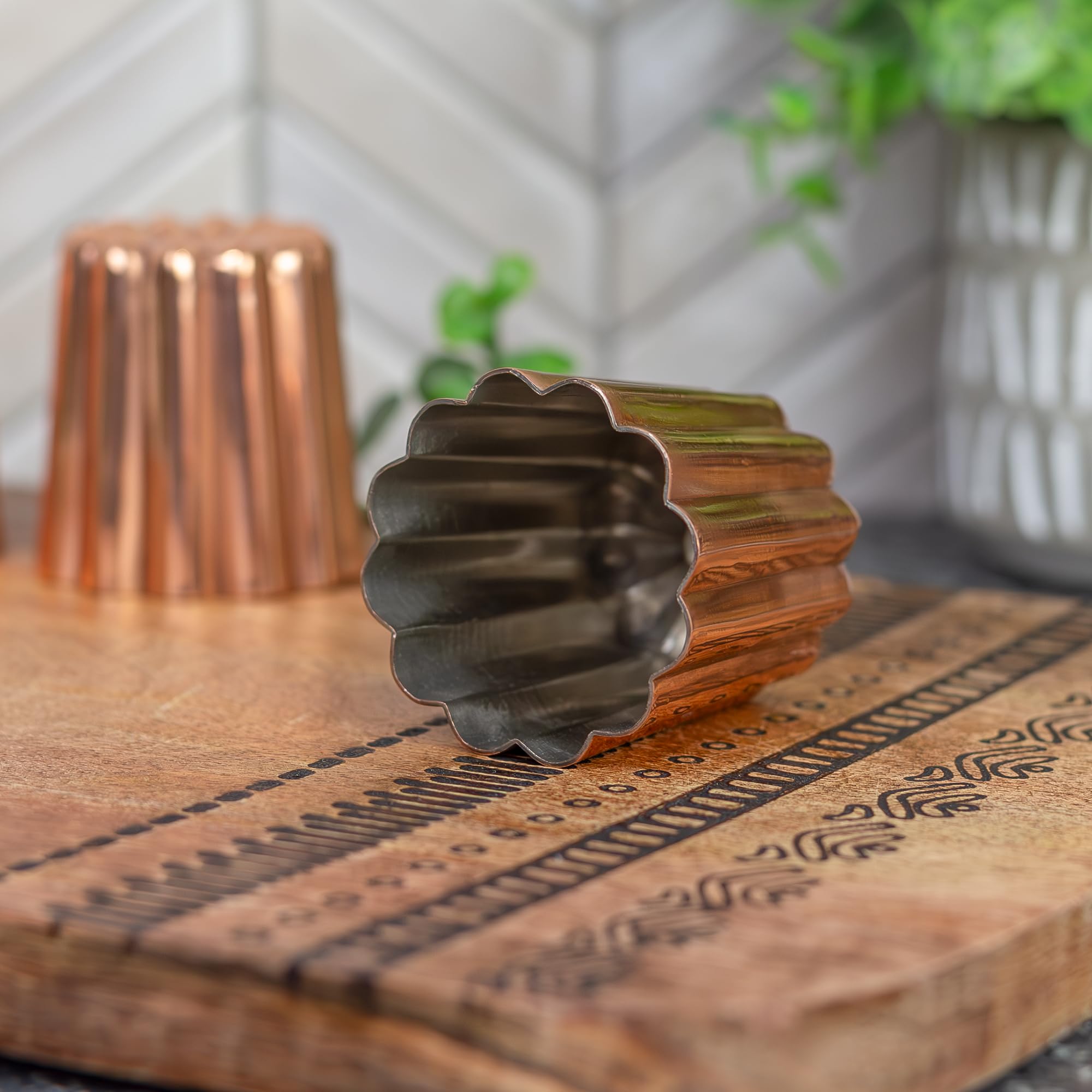 Darware Copper Canelle Pastry Molds (4-Pack) - 2-Inch Bordeaux French Custard Cannele Cake Baking Molds | Premium Heat-Conducting Copper for Perfect Pastries | Ideal for Home Bakers & Professional Chefs
