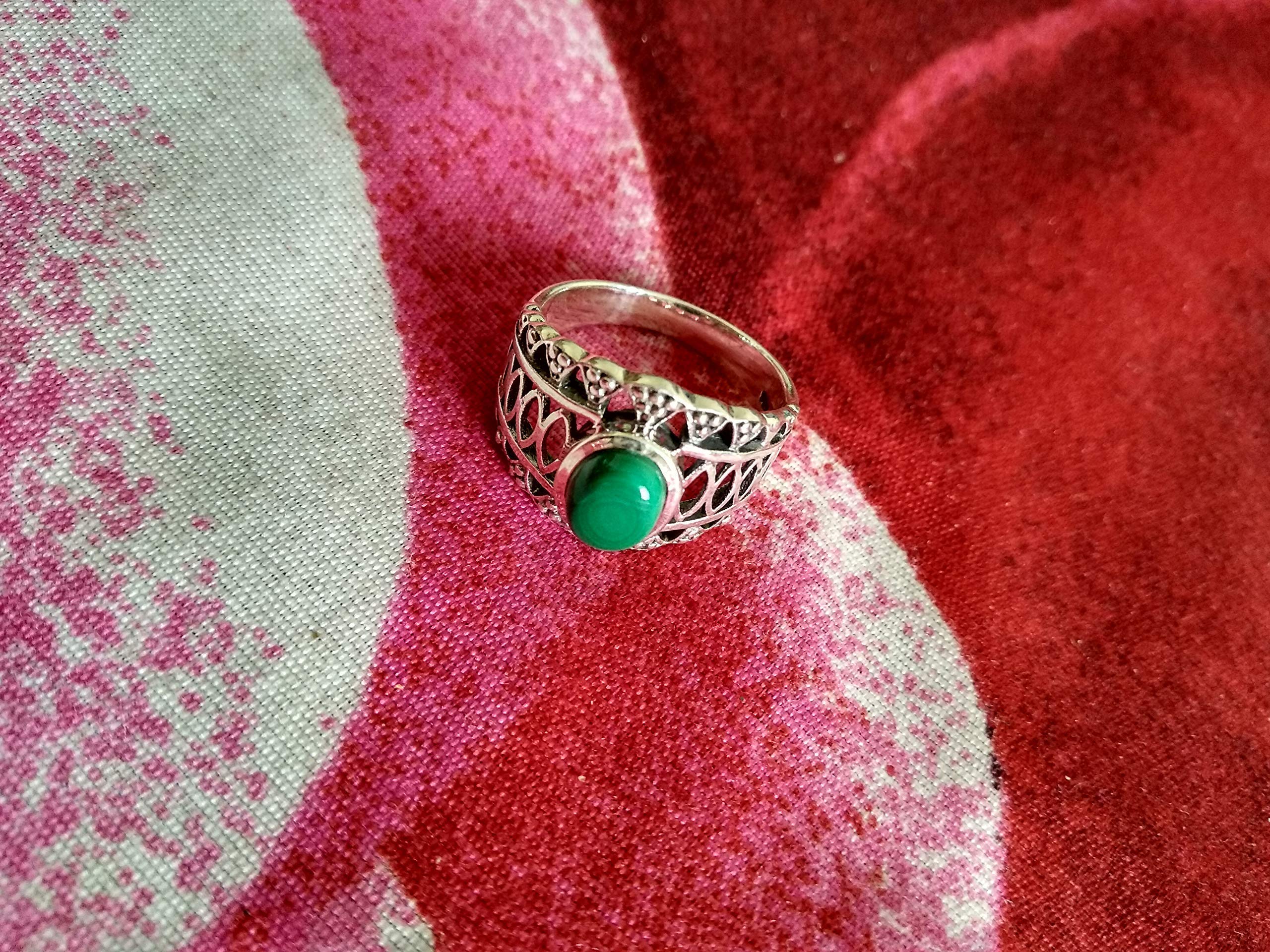 Genuine Malachite Ring 925 Sterling Silver - Natural Gemstone Jewelry for Women - Gothic & Boho Statement Ring - Perfect for Everyday Wear, Gift Giving & Special Occasions