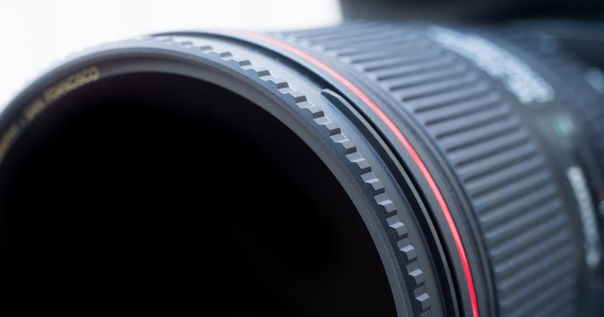 Breakthrough Photography 82mm X4 Neutral Density 4.5 Filter (15 Stop) - Professional ND Filter for Long Exposure Photography, Landscape & Time-Lapse Shooting