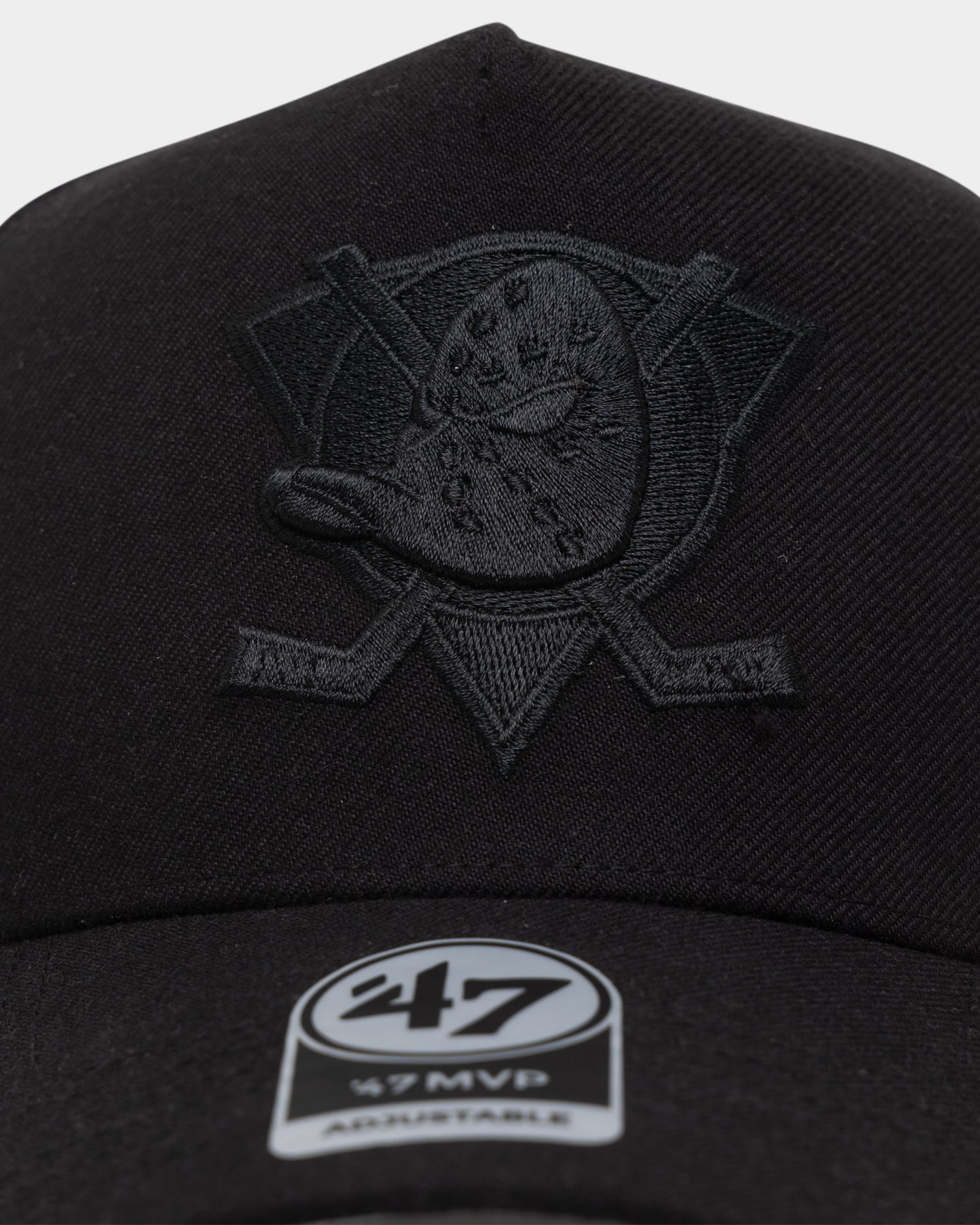 47 Brand Anaheim Ducks '47 MVP DT Snapback Black/Black Hat - Official NHL Hockey Cap for Men & Women - Perfect for Games, Tailgating and Sports Fans