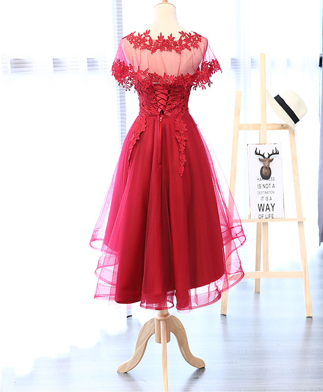 Elegant Red Round Neck Lace Tulle Short Prom Dress for Homecoming, Party & Special Occasions