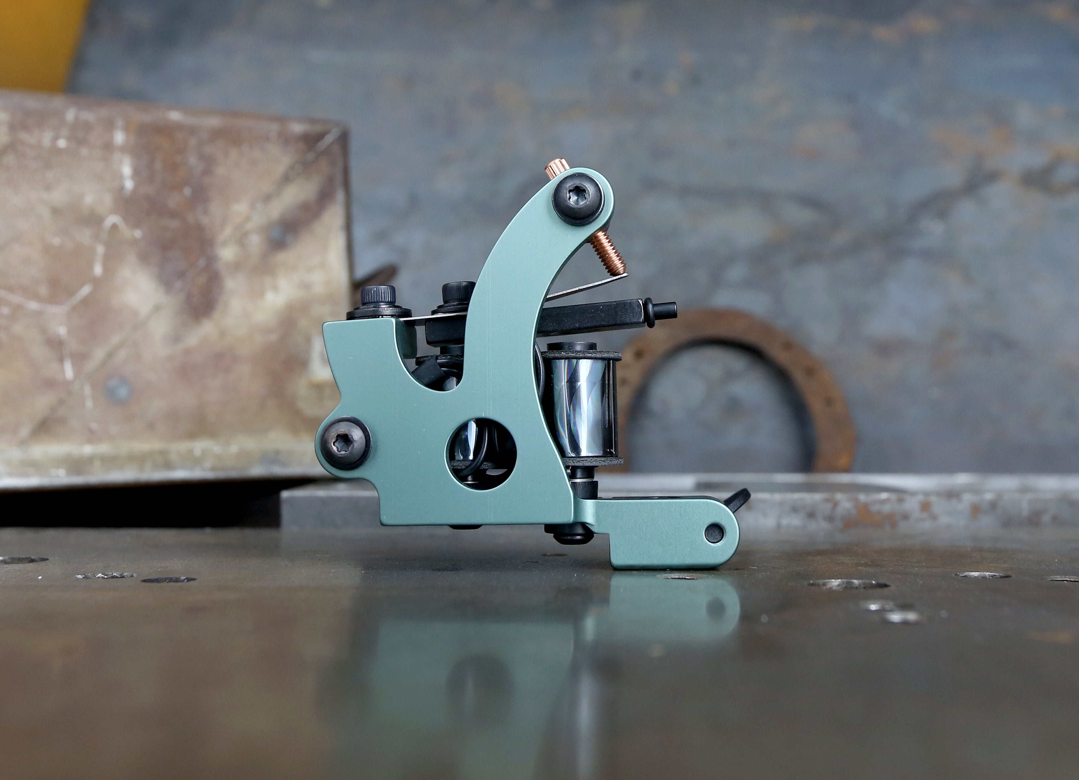 Limited Edition SOBA B&G Race Horse Shader Satin Green - Perfect for Equestrian Sports & Horse Racing Enthusiasts