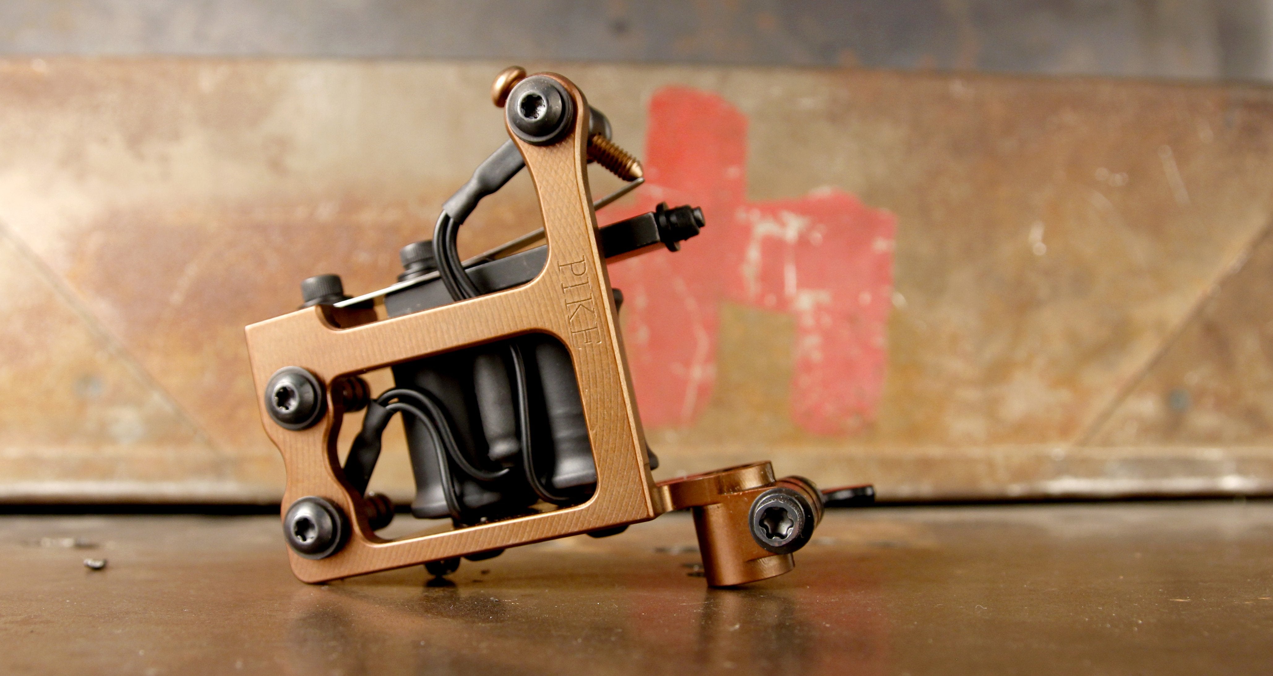 Mike Pike Shader - Premium Garage Sale Finds for DIY & Home Decor | Vintage & Unique Items for Collectors