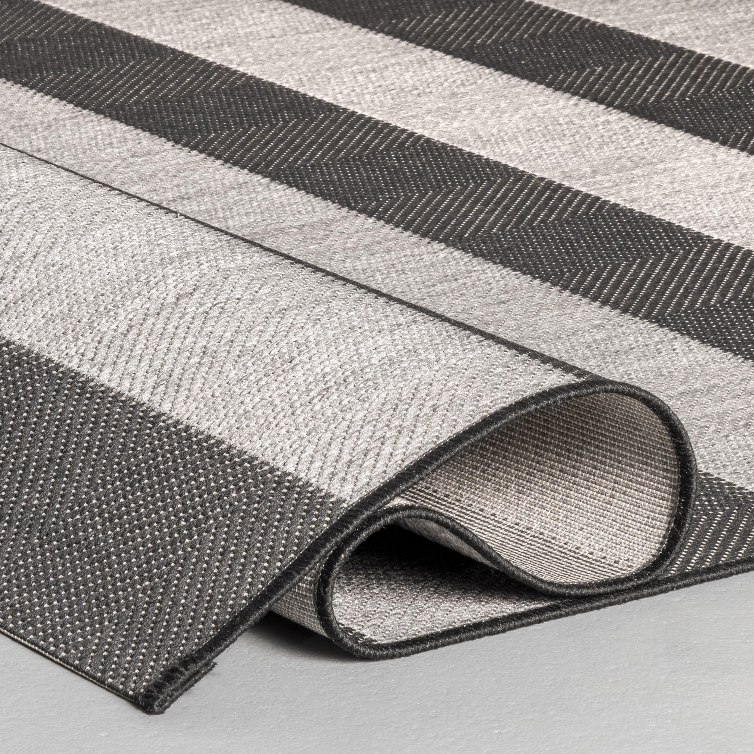 nuLOOM 8' x 11' Outdoor Performance Area Rug - OEKO-TEX Certified, Weather Resistant & Durable for High Traffic Areas - Perfect for Patio, Balcony, Deck & Garden Use in Alexis Black