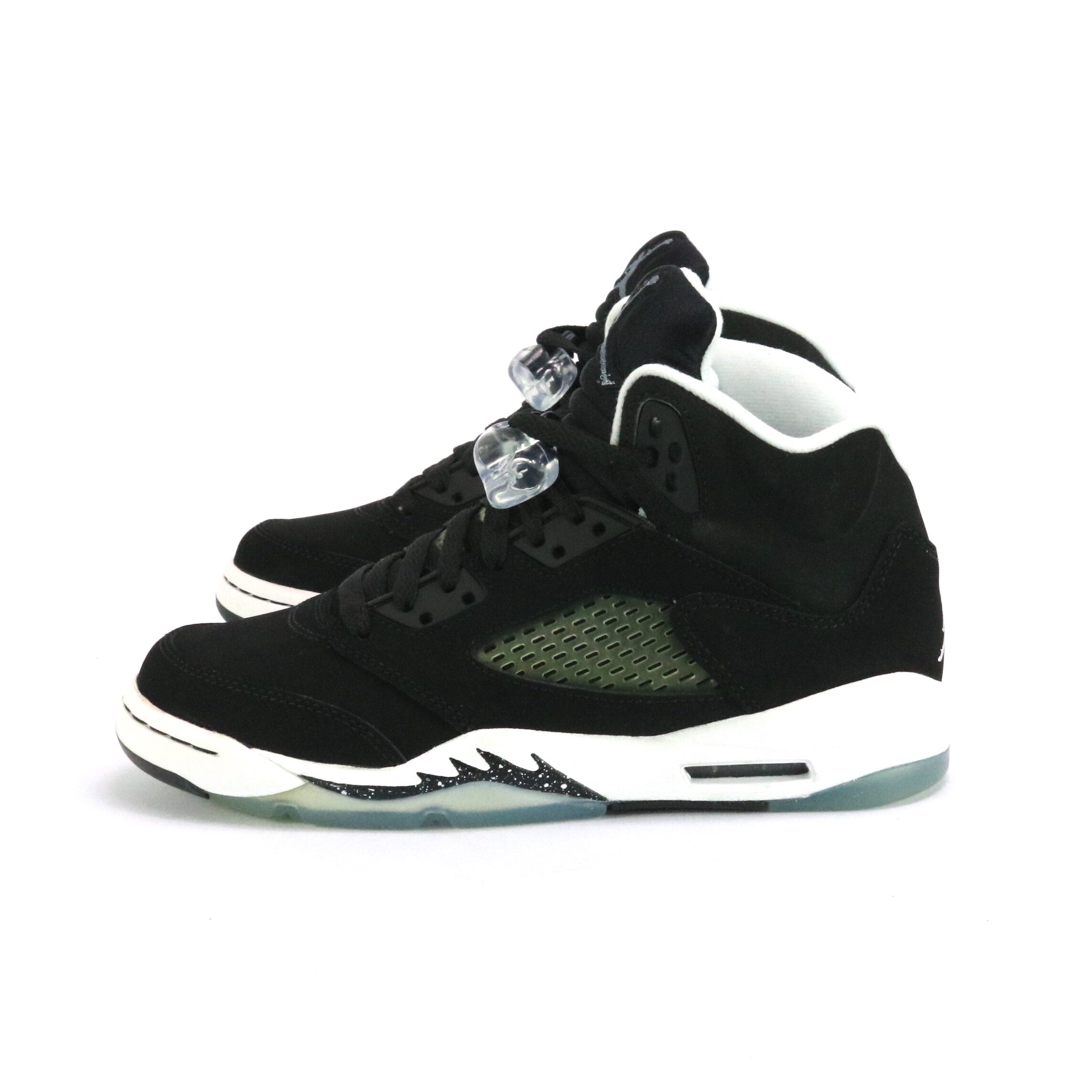Air Jordan 5 Retro Oreo Boys Grade School Basketball Shoes - White/Black for Casual Wear & Street Fashion