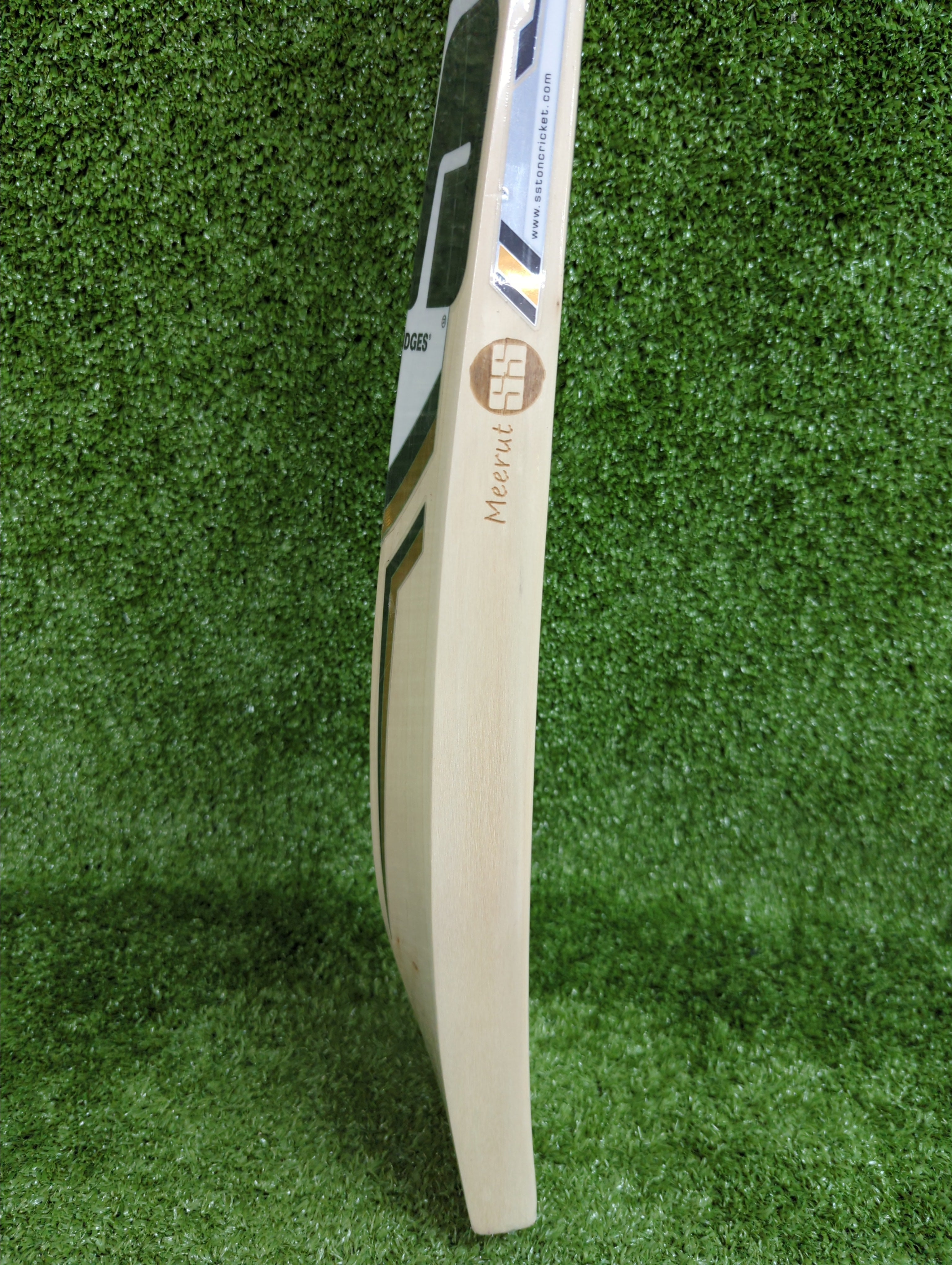 Premium SS Sky 360 English Willow Cricket Bat - Long Handle for Power Hitting | Professional & Recreational Cricket Equipment | Perfect for Matches, Practice & Training Sessions