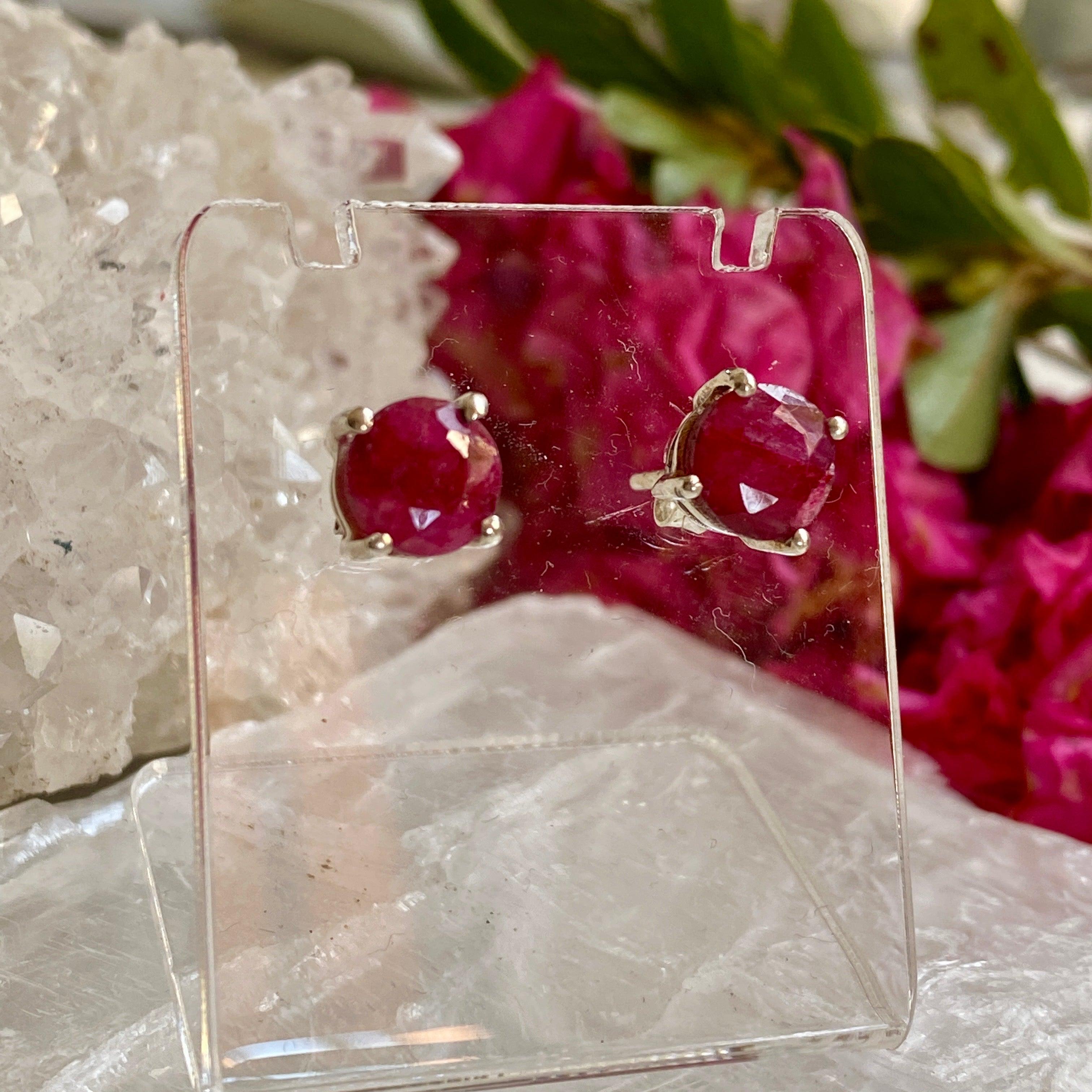 Ruby Round Faceted Stud Earrings KEGJ921 - Elegant Jewelry for Women, Perfect for Parties, Weddings & Everyday Wear