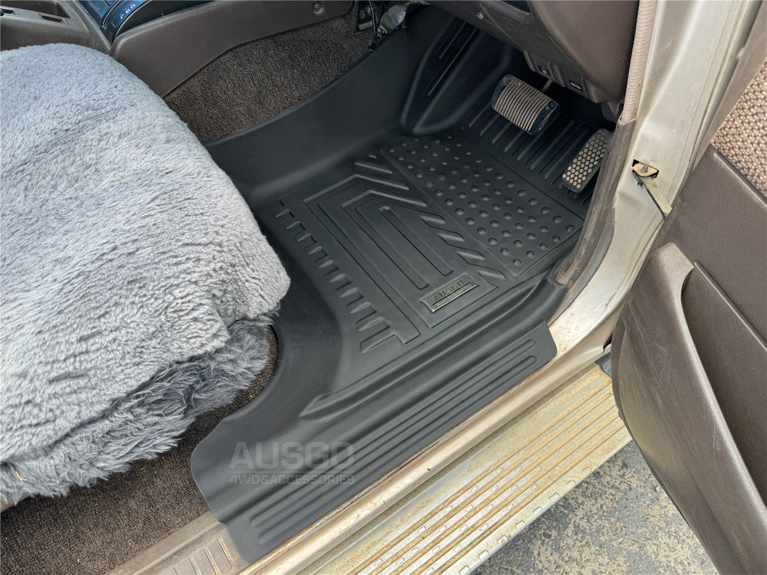 5D Custom Fit Car Floor Mats for Toyota Land Cruiser 80 Series LC80 (1990-1998) - Waterproof All-Weather Protection - Perfect for Off-Roading, Camping & Daily Driving