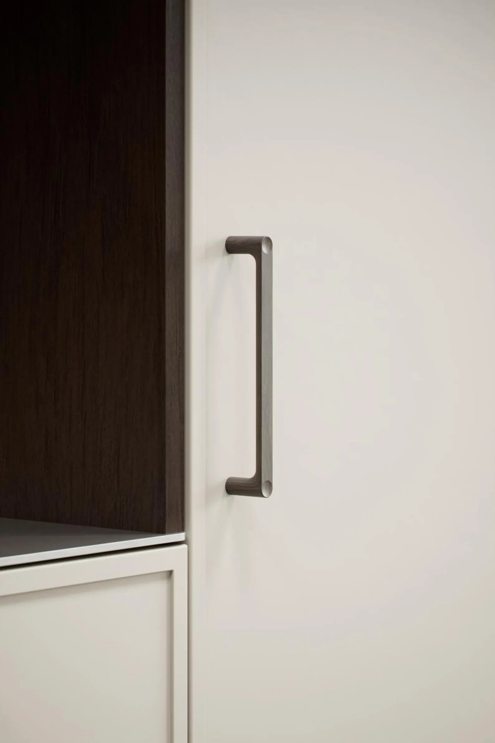Dark Oak Lacquered Wood Cabinet Knobs and Drawer Pulls - Elegant Hardware for Kitchen, Bathroom & Furniture Upgrade