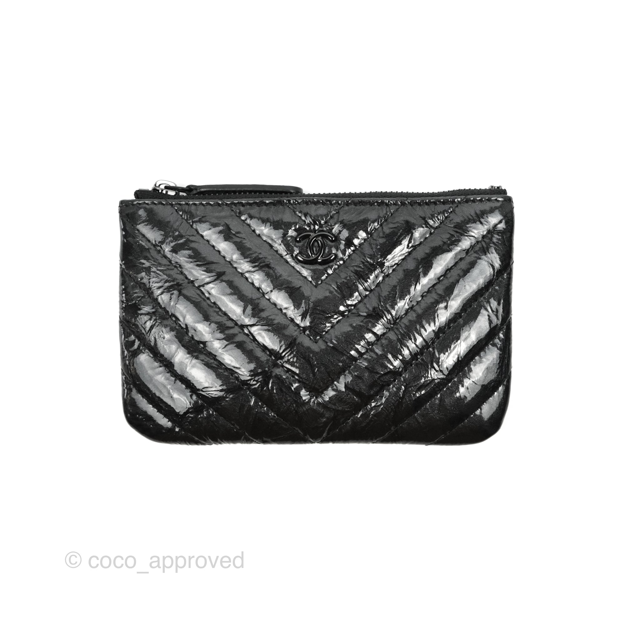 Chanel Chevron Mini O Case Black Shiny Aged Calfskin So Black - Luxury Crossbody Bag for Women, Perfect for Evening Parties, Date Nights & Travel Accessories