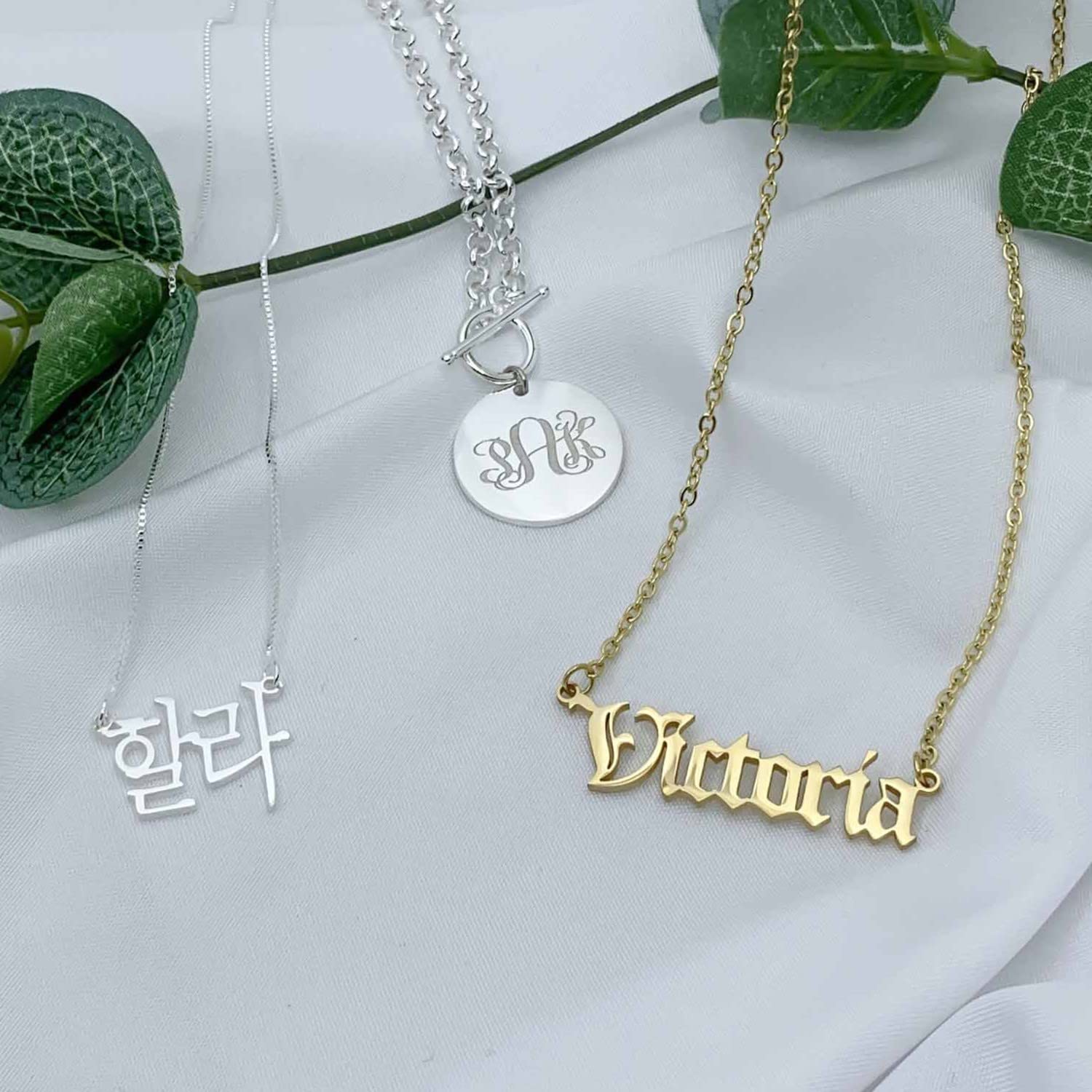 Personalized Old English Nameplate Necklace - Custom 925 Sterling Silver Name Jewelry for Women & Men | Perfect Gift for Birthday, Anniversary, Valentine's Day & Everyday Wear