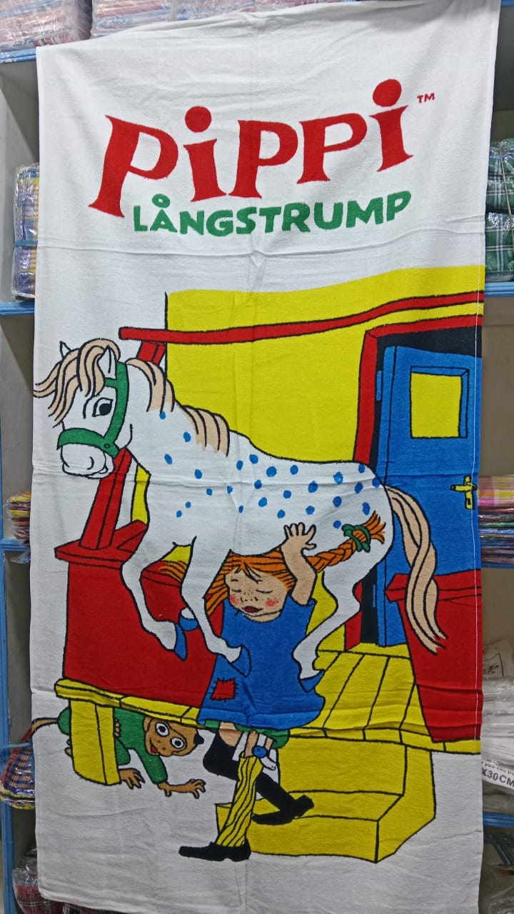 Best Kids Graphic Towels - Soft, Absorbent & Fun Designs for Bath, Beach & Pool - Perfect for Boys & Girls