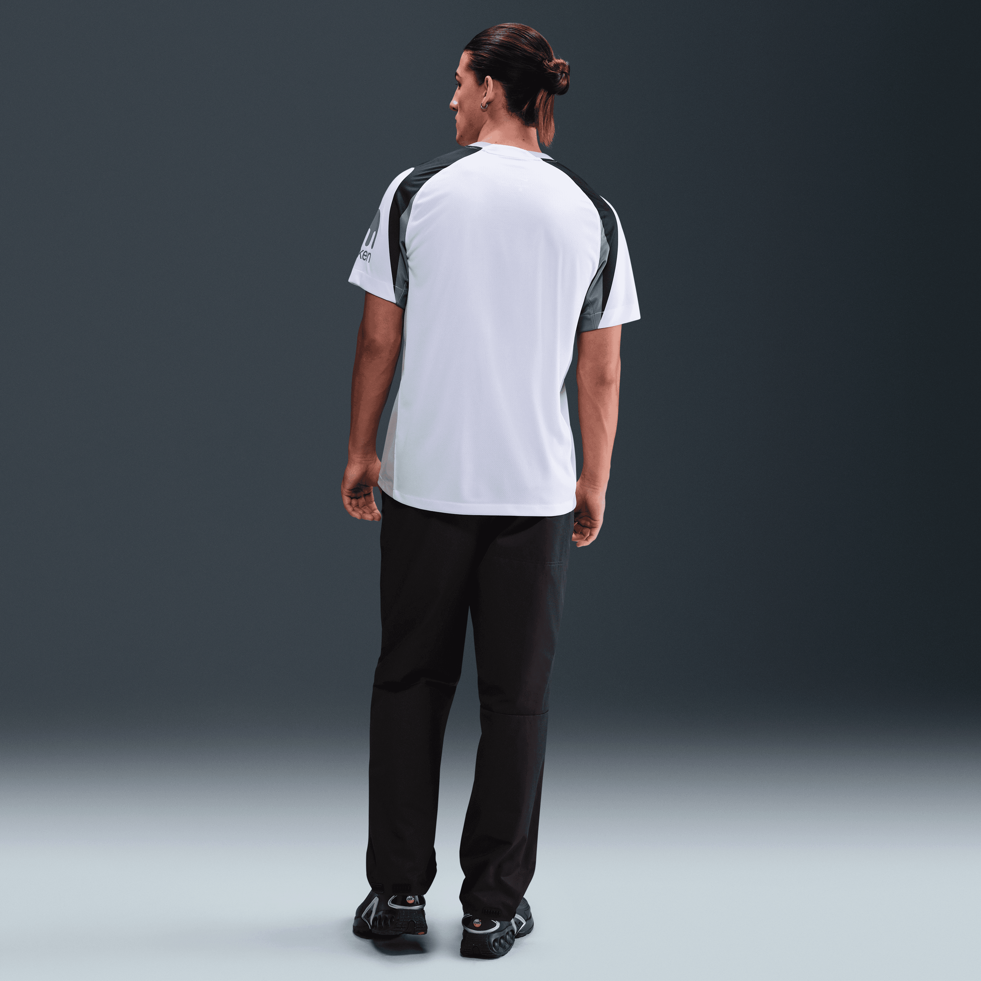 Tottenham Hotspur 2025/26 Authentic Home Jersey for Adults - Official Stadium Football Shirt for Fans & Players - Perfect for Match Days & Sports Events