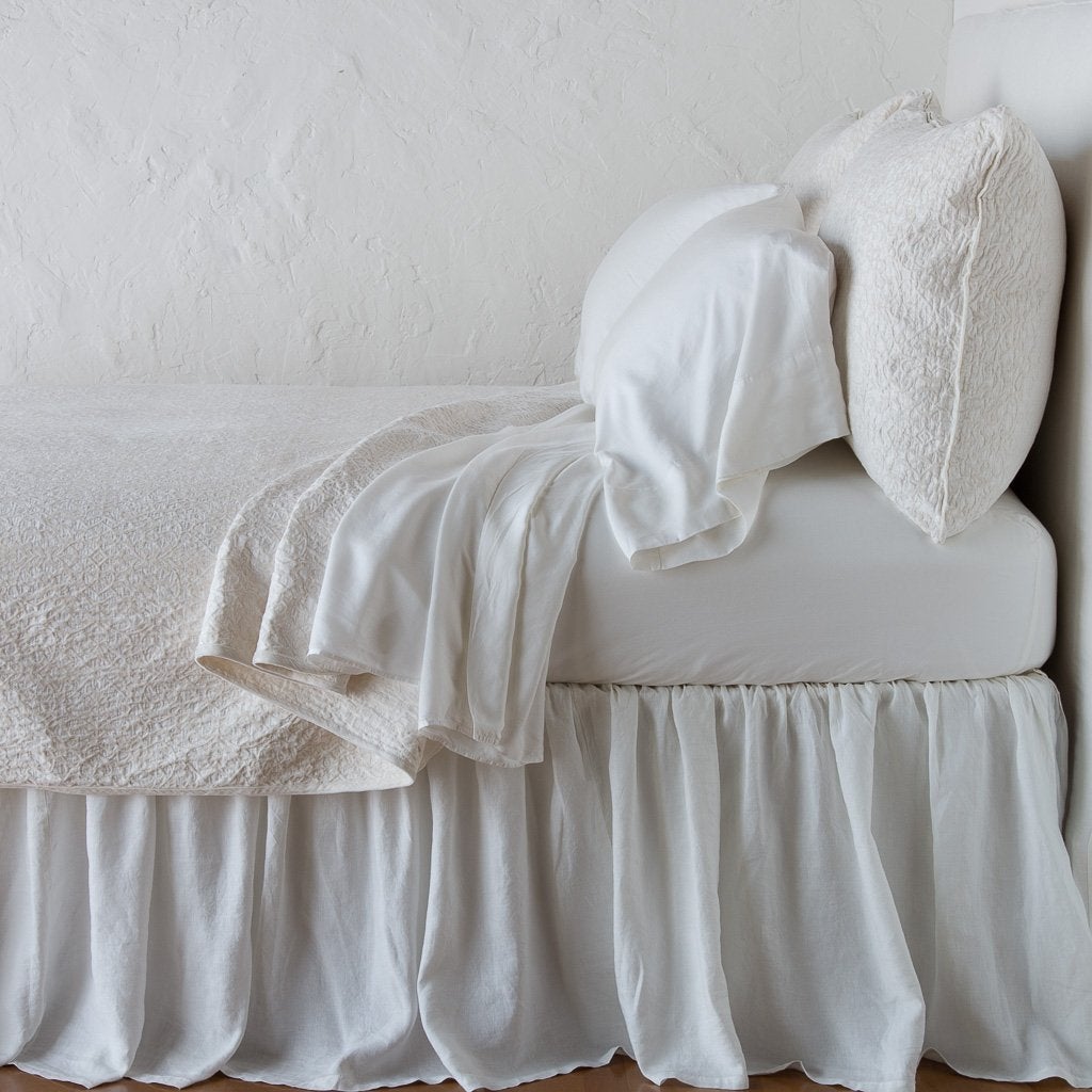 Luxury Vienna Coverlet Set - Soft & Breathable Bedding for All Seasons - Perfect for Home, Hotel, and Airbnb Decor