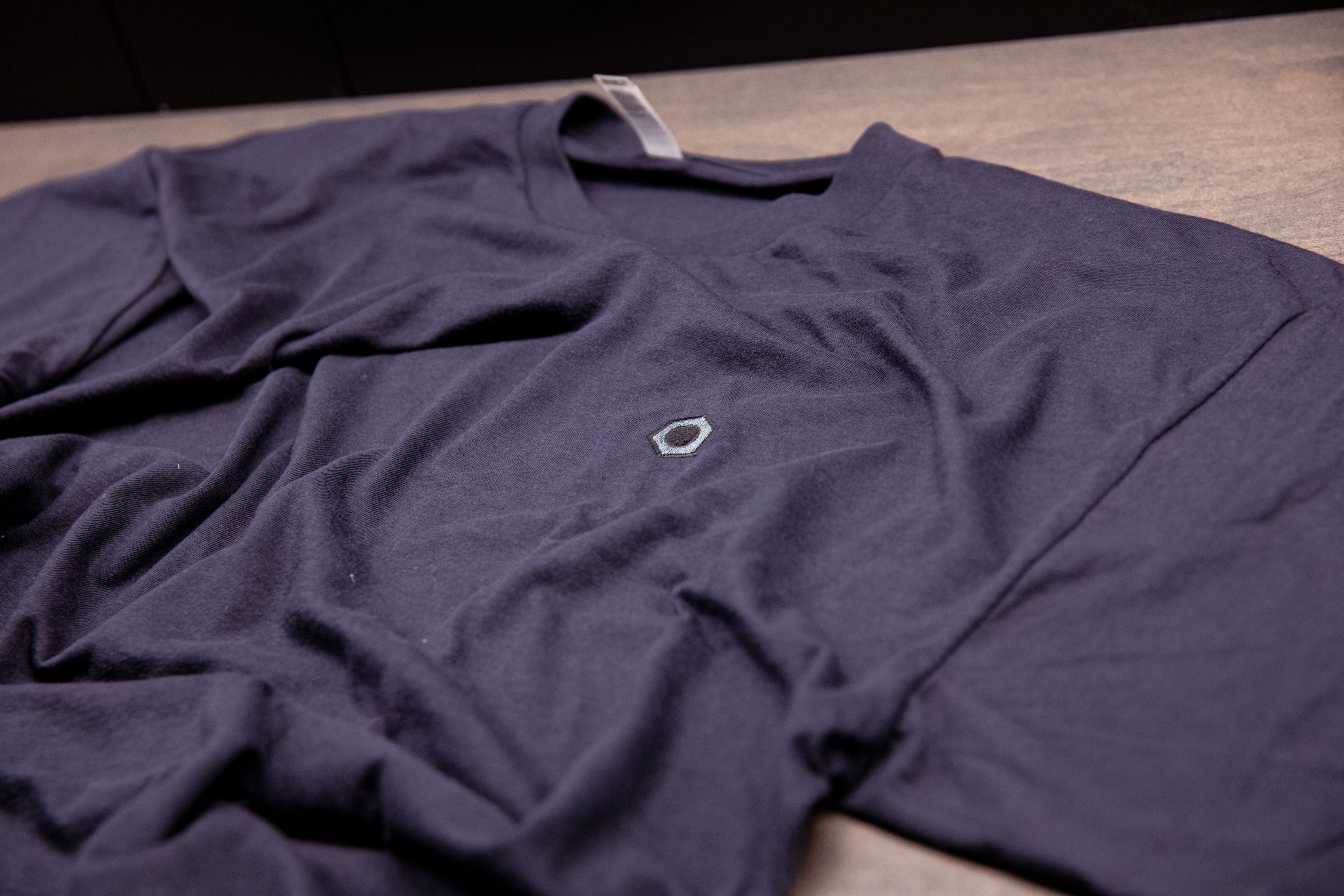 Minimalist Hexagon Print T-Shirt for Men & Women - Emira Giveaway - Perfect for Casual Wear, Street Style & Everyday Outfits