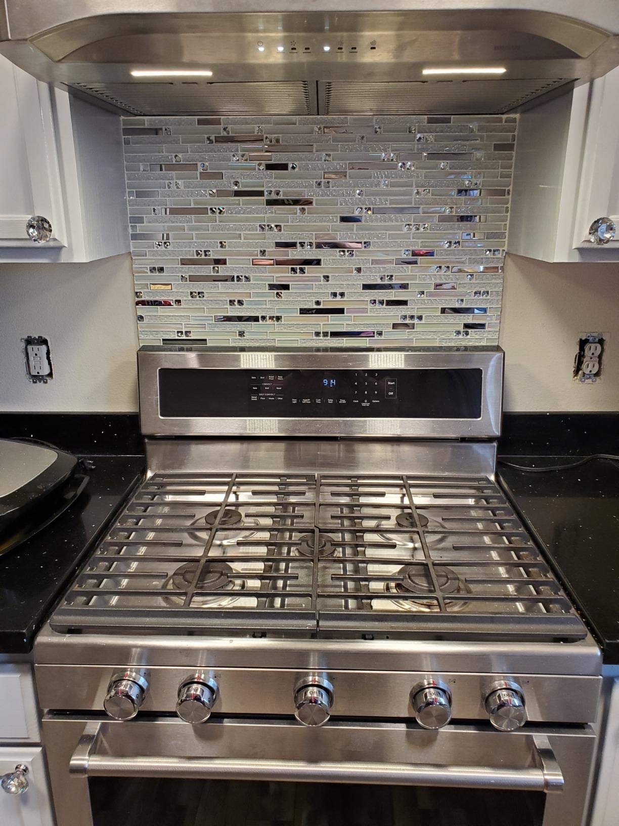Iridescent White Glass & Shiny Silver Stainless Steel Linear Mosaic Backsplash Tile - Interlocking Strips for Bathroom & Kitchen Walls (5 Sq Ft) - Waterproof & Easy to Clean for Showers, Backsplashes, and Accent Walls