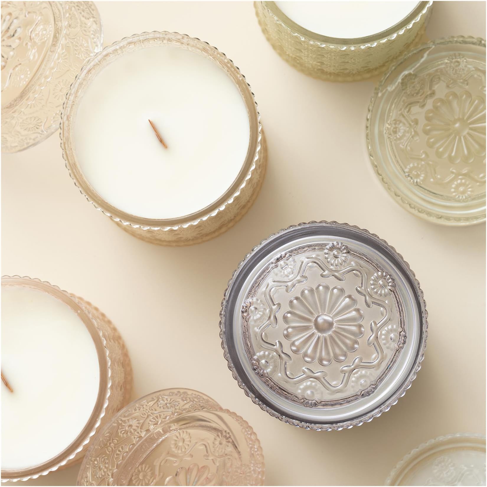 LA JOLIE MUSE Dark Berries & Bergamot Scented Soy Candle - 19oz Large Glass Jar, 90 Hours Burn Time, Natural Home Fragrance, Perfect Gift for Women & Men - Ideal for Relaxation, Romantic Dinners & Spa Nights