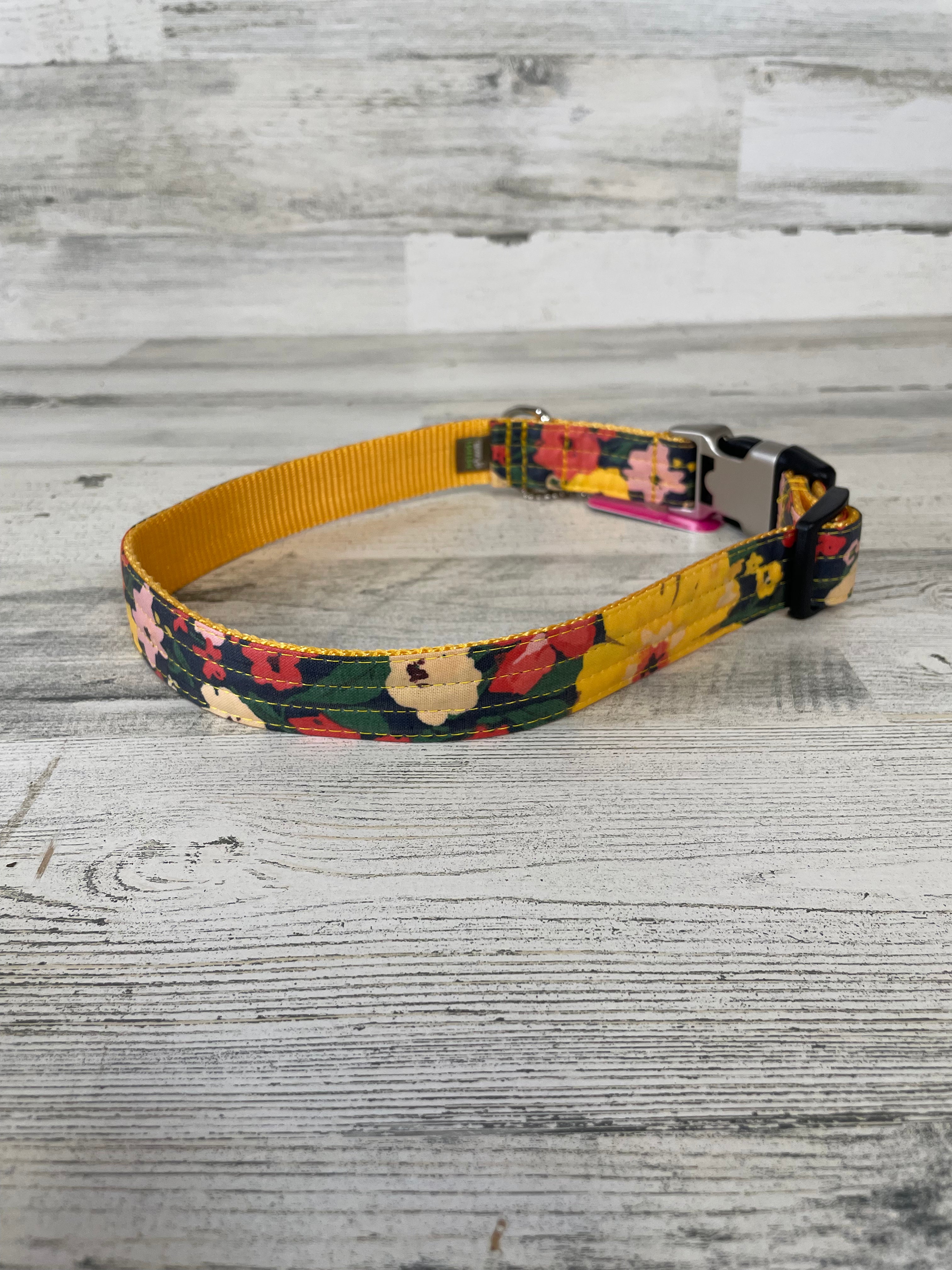 Mimi Green Meadow Floral Dog Collar - Adjustable Pet Collar for Small Medium Dogs, Soft Nylon with D-Ring - Perfect for Walks, Training & Fashion Accessories