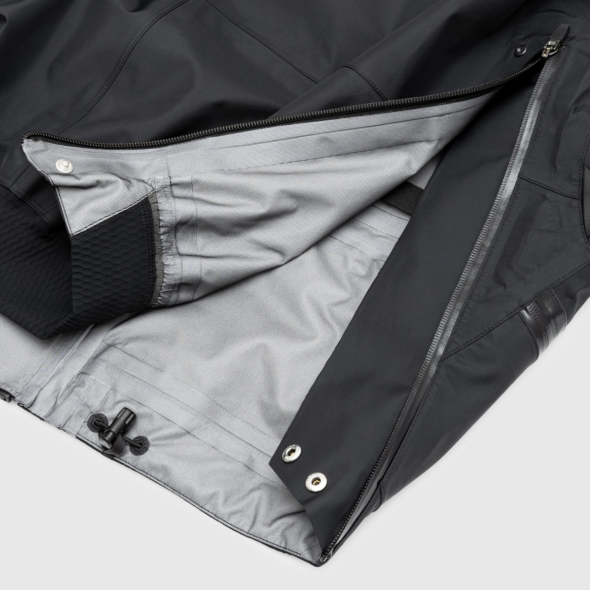 J123A GT 3L GORE-TEX Tactical Jacket for Outdoor Adventures - Waterproof & Breathable Military Style Jacket for Hiking, Camping, and Extreme Weather Conditions