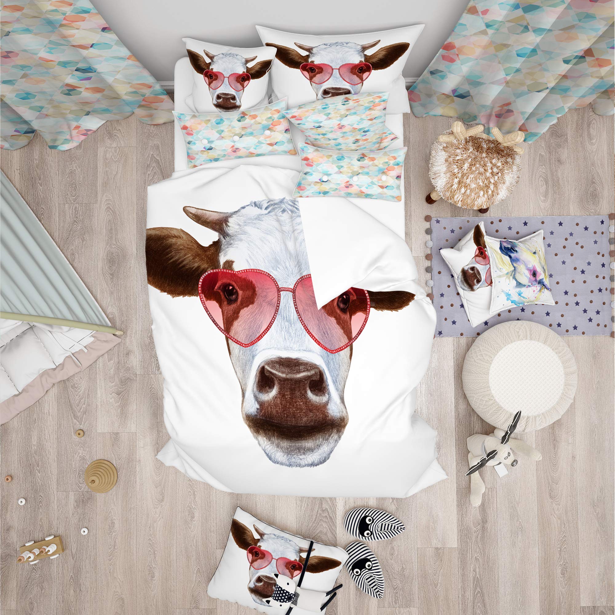 DesignQ Cow with Red Heart Glasses Traditional Duvet Cover Set - Twin Size Red Animal Print Bedding (3-Piece) | All-Season Comfort for Kids' Room, Farmhouse Decor & Cozy Bedroom Makeover