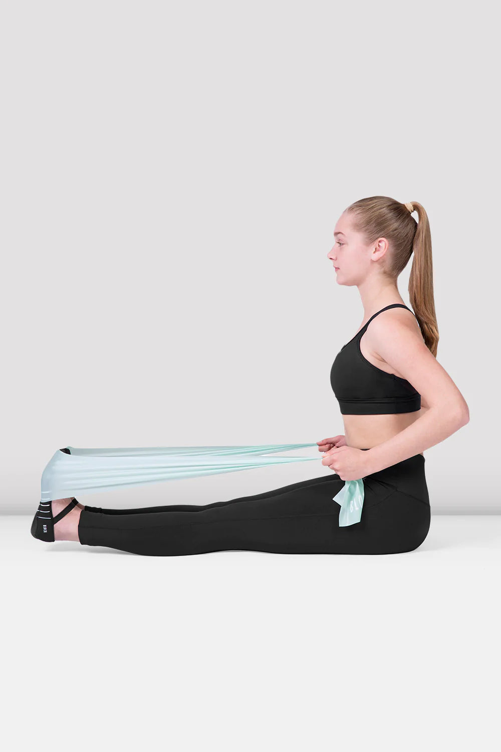 BLOCH Exercise Resistance Bands Set - 5 Levels of Strength for Home Workouts, Yoga, Pilates & Physical Therapy - Stretch Bands for Strength Training, Toning & Rehabilitation