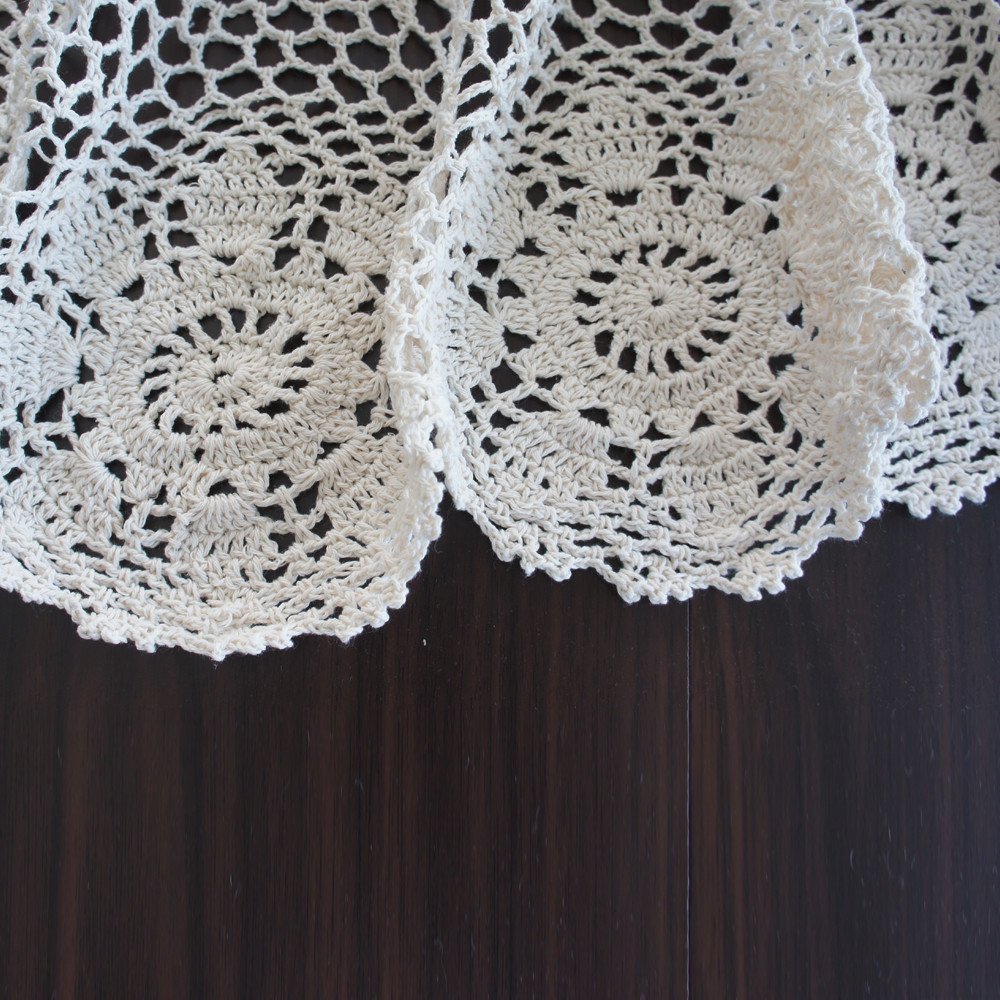USTIDE Handmade Cotton Crochet Tablecloth Round White 48-inch Lace Table Cover - Elegant Crochet Overlay for Dining Table, Coffee Table, Sofa, Tea Table & Dresser | Perfect for Home Decor, Wedding & Special Occasions