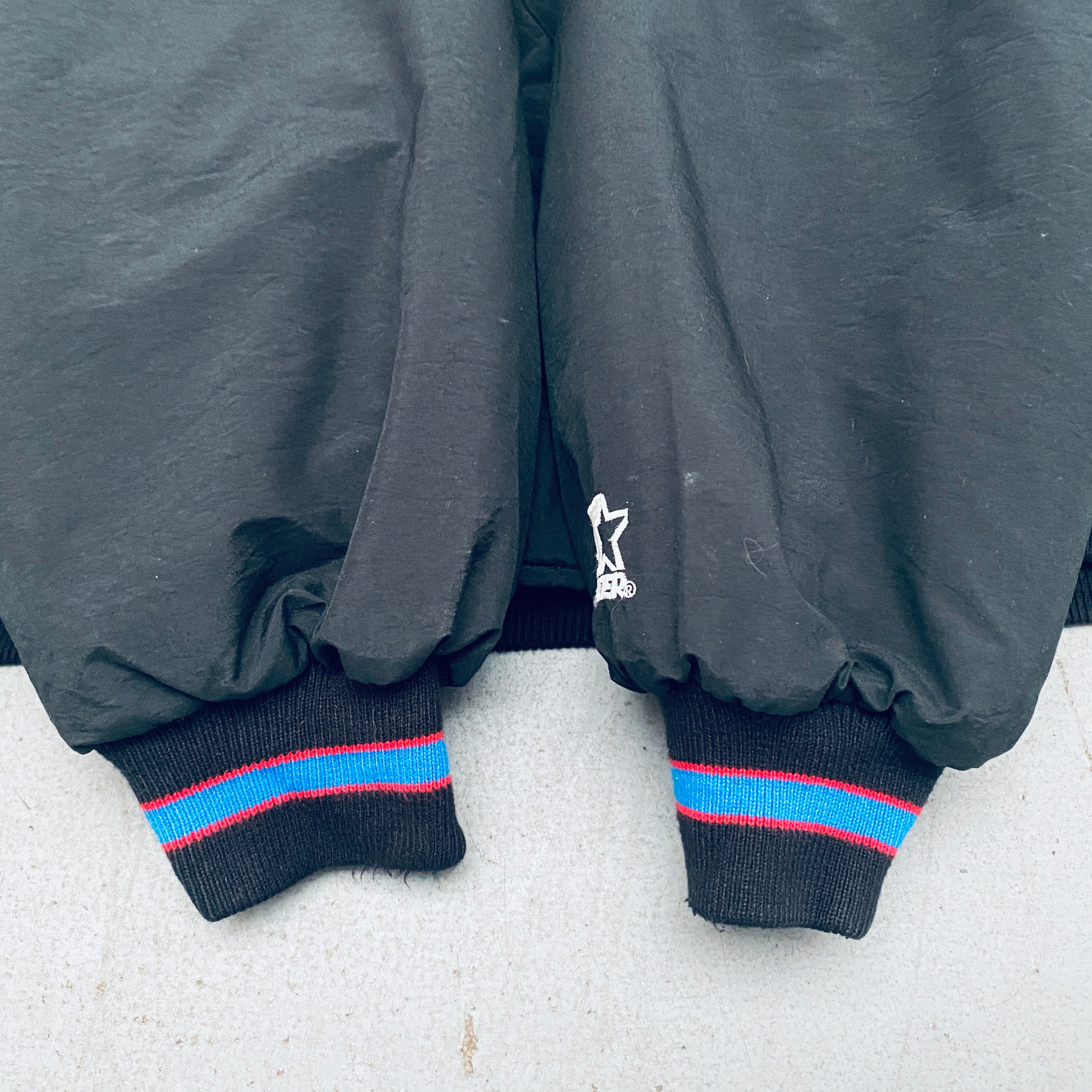 Houston Oilers 1990s Blackout Full-Zip Starter Parka Jacket for Men - Vintage NFL Football Fan Gear, Cold Weather Outerwear, Game Day Apparel