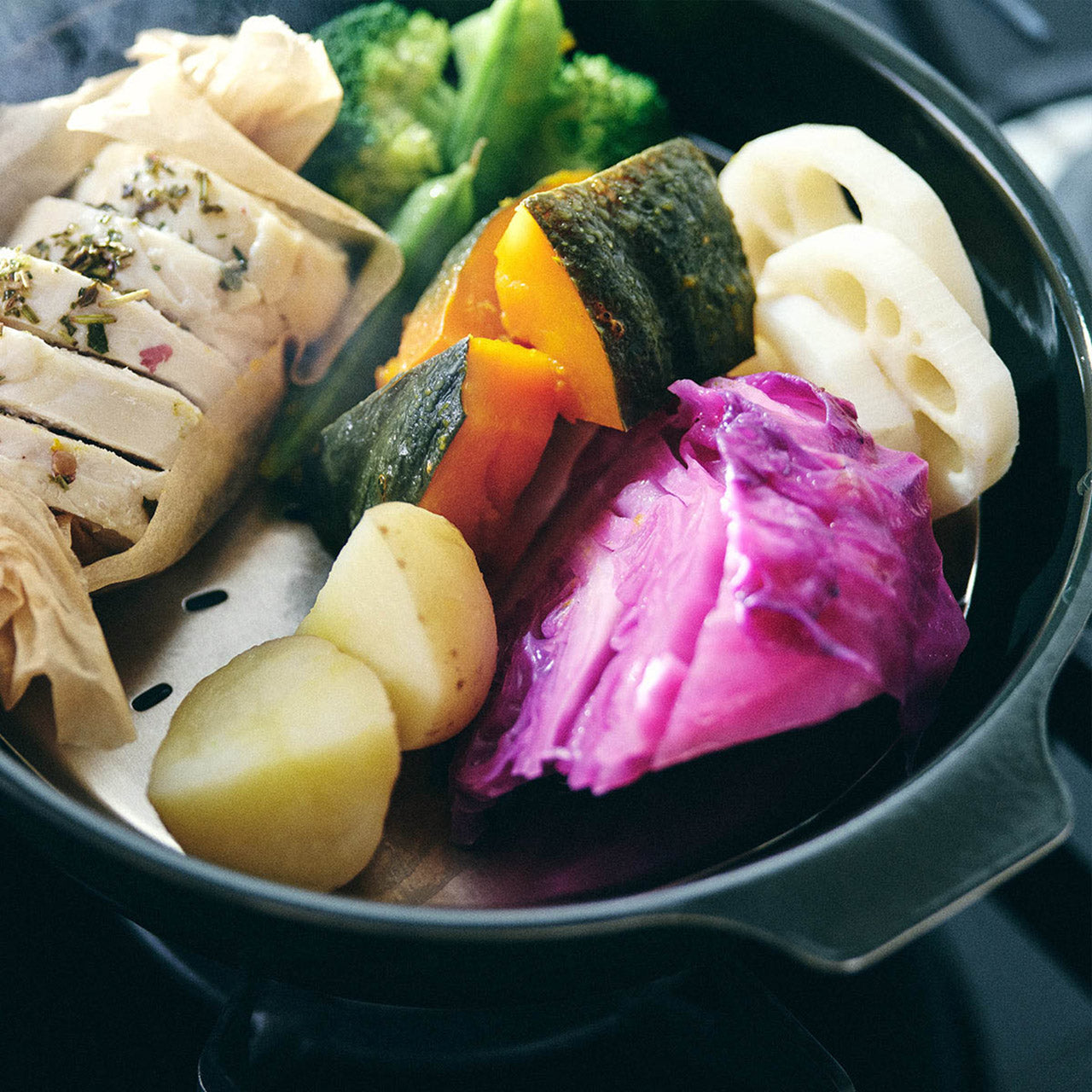 Premium Kakomi Enamel Pot 1L - Durable Cast Iron Enameled Cooking Pot with Lid - Perfect for Soups, Stews & Slow Cooking - Ideal for Camping, Home Kitchen & Outdoor Adventures