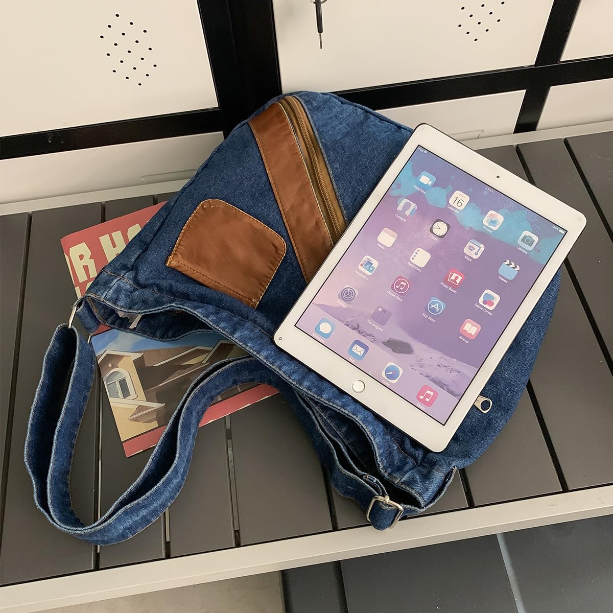 Stylish Unisex Denim Tote Bag with Zipper - Crossbody & Shoulder Handbag for Women & Men | Perfect for Work, Travel & Casual Outings