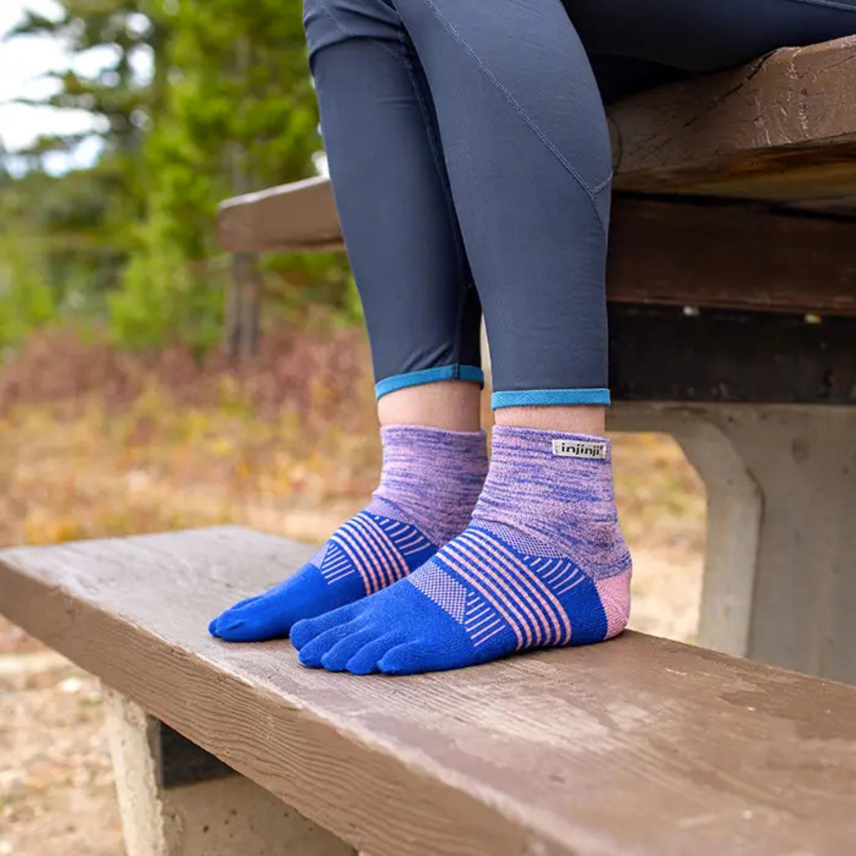Women's Injinji Trail Midweight Mini Crew Socks - Toe Socks for Hiking, Running & Outdoor Activities - Breathable & Cushioned Performance Socks