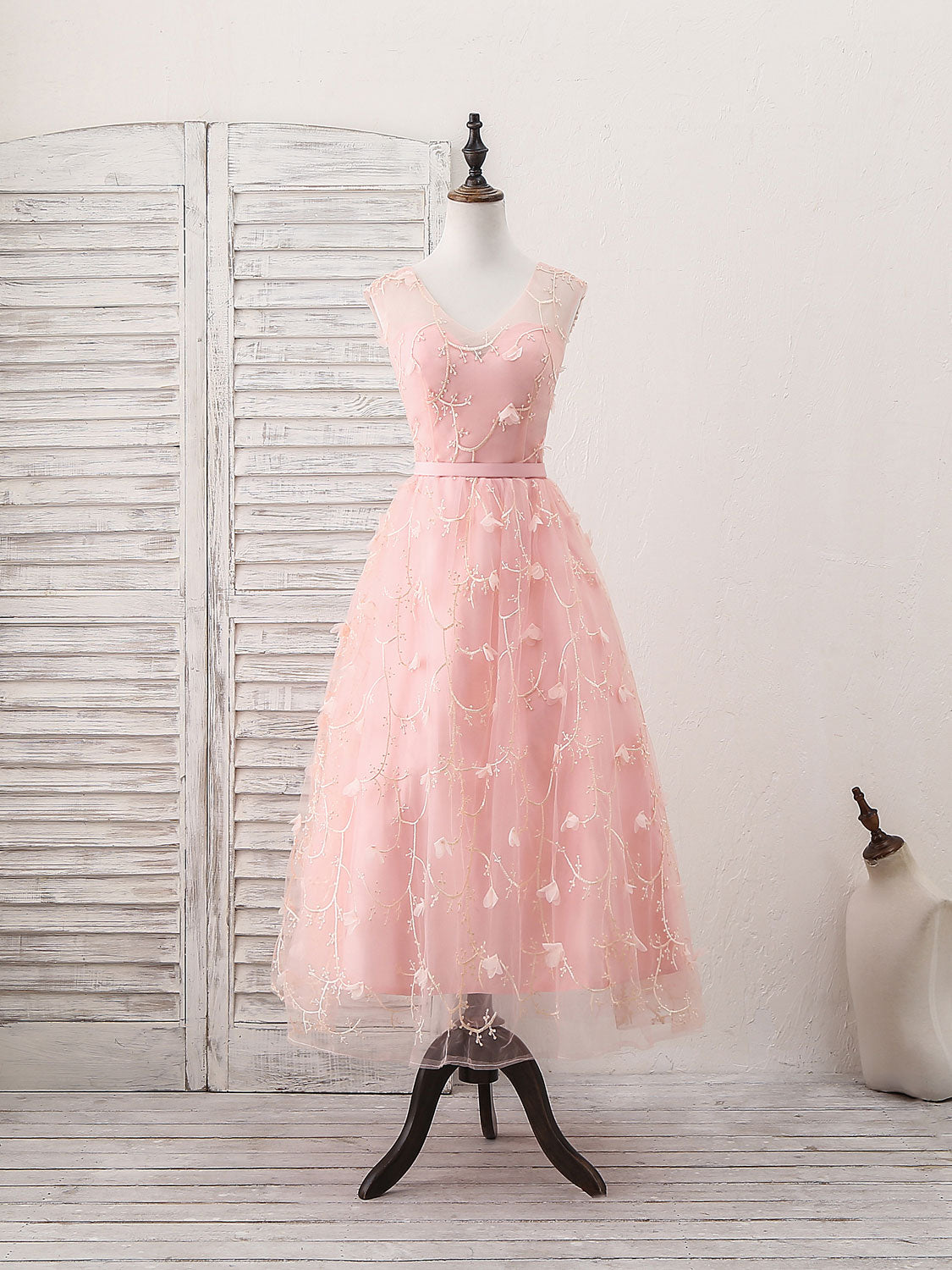 Elegant Pink Tulle Lace Tea-Length Prom Dress | Homecoming Ball Gown | Perfect for Formal Dances, Weddings & Special Occasions