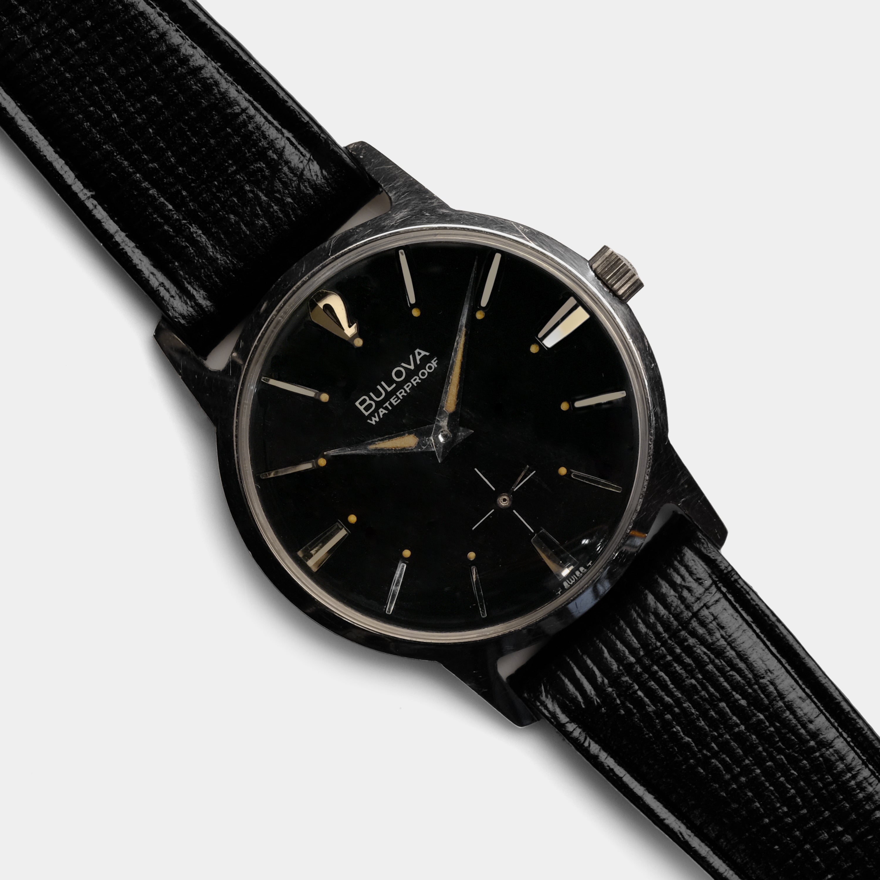 Bulova Surf King FW Circa 1965 Vintage Men's Wristwatch - Waterproof Diver Watch for Surfing, Swimming & Outdoor Adventures