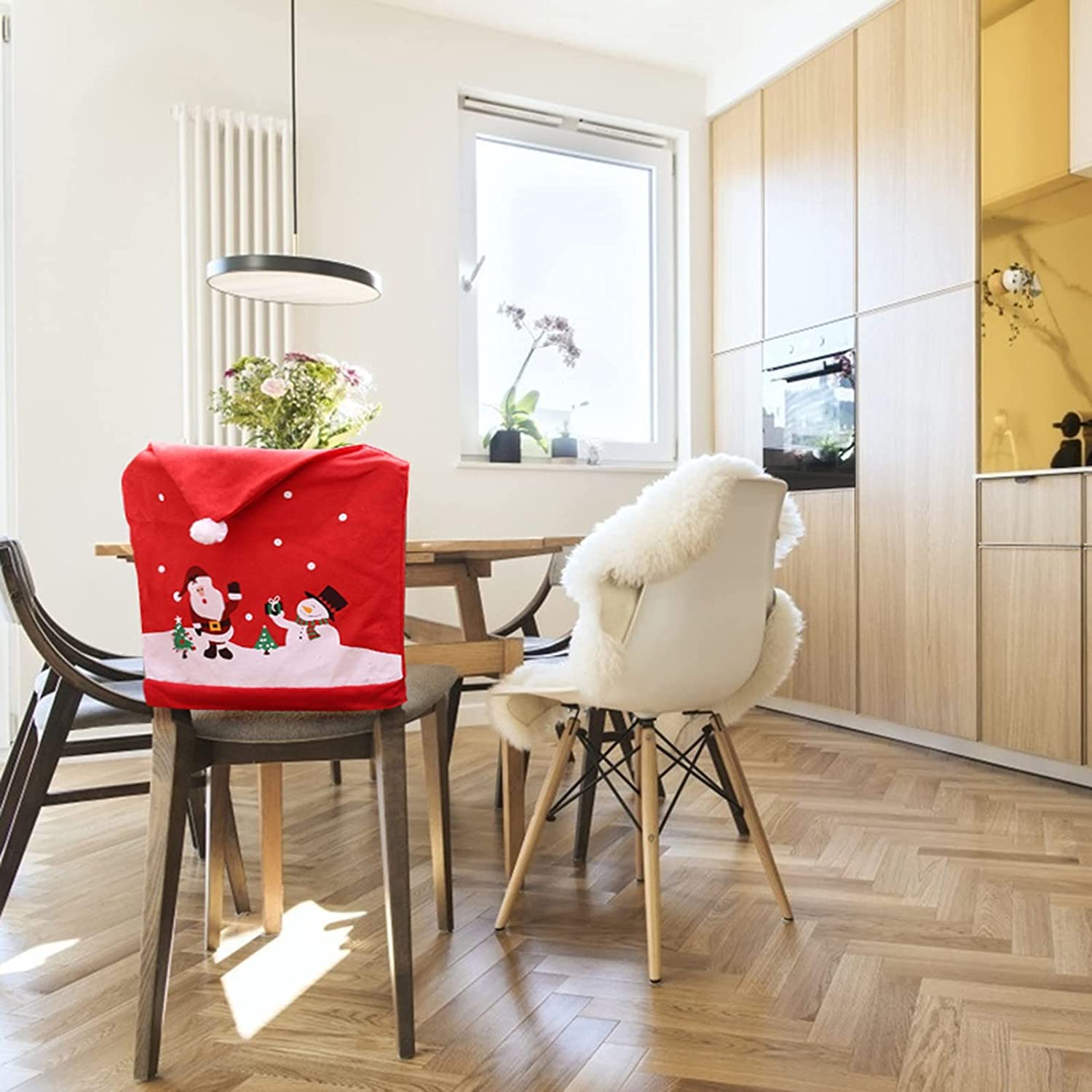 6 PCS Santa Claus Hat Chair Covers - Christmas Chair Back Covers for Dining Table Decor, Red Santa Hat Slipcovers for Xmas Party, Holiday Dinner & Home Decoration