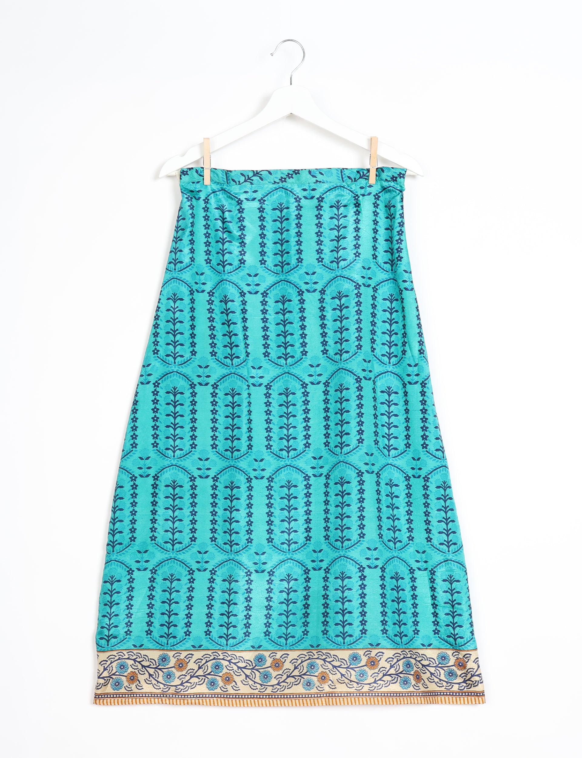 Elegant A-Line Skirt for Women - Size 14 | Flattering Midi Length | Perfect for Office, Date Night & Spring Outfits | Comfortable Stretch Fabric