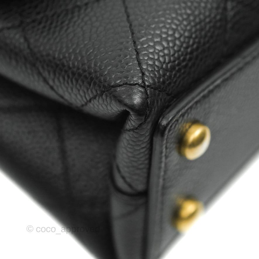 Chanel Chic Affinity Small Grained Calfskin Crossbody Bag in Black with Aged Gold Hardware - Perfect for Everyday Luxury & Evening Events