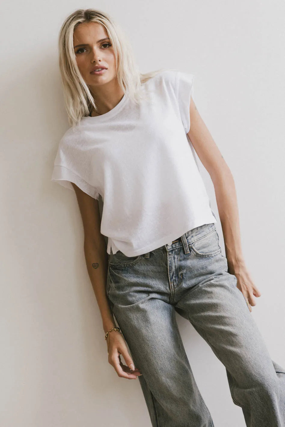 Harry Cutoff Top in White - Women's Fashion Crop Top for Summer | Perfect for Beach, Parties, and Casual Outfits | FINAL SALE