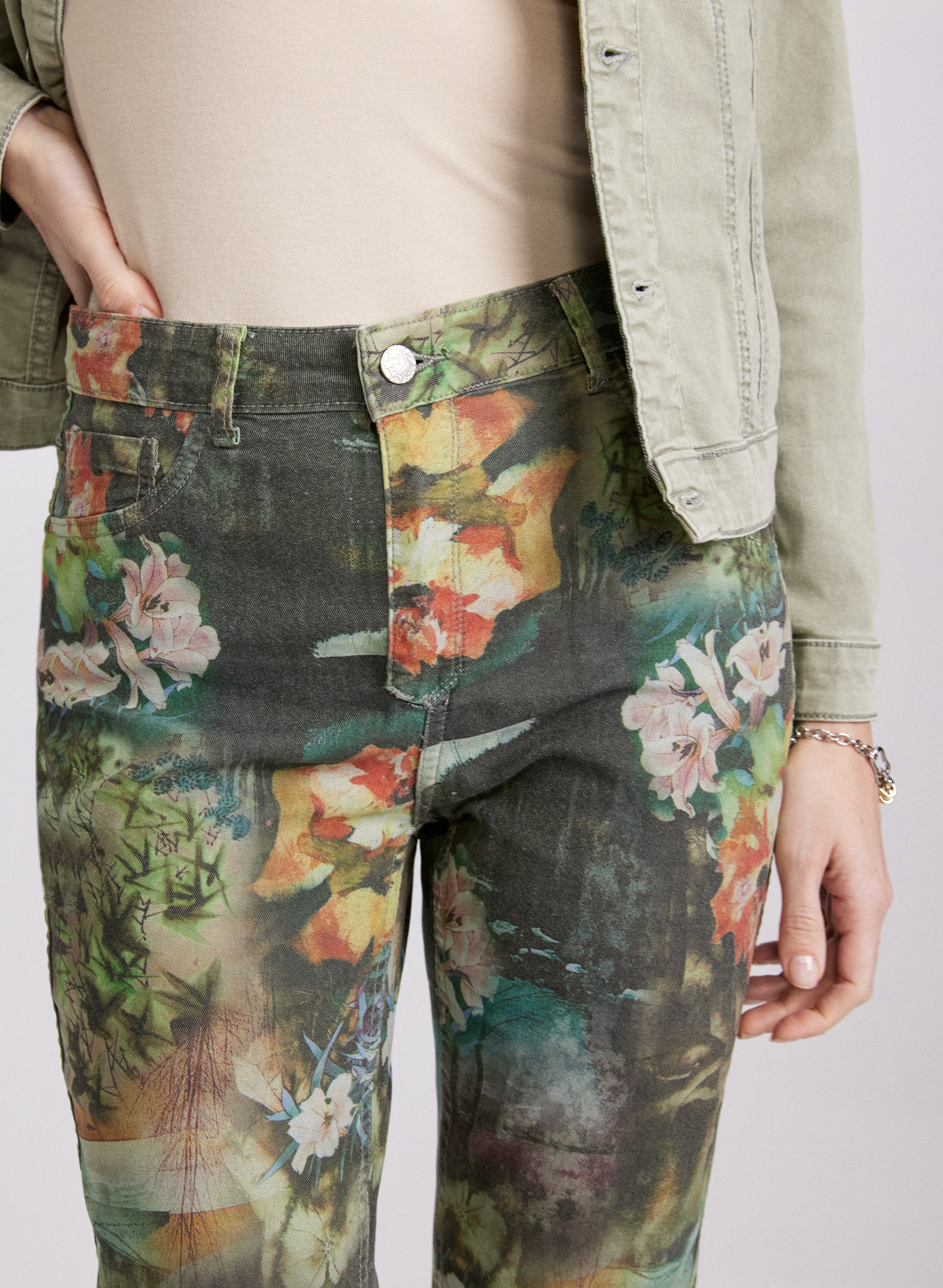 Floral Reversible Slim Leg Jeans for Women - High Waisted Stretch Denim Pants - Perfect for Casual Outings, Date Nights & Spring Fashion