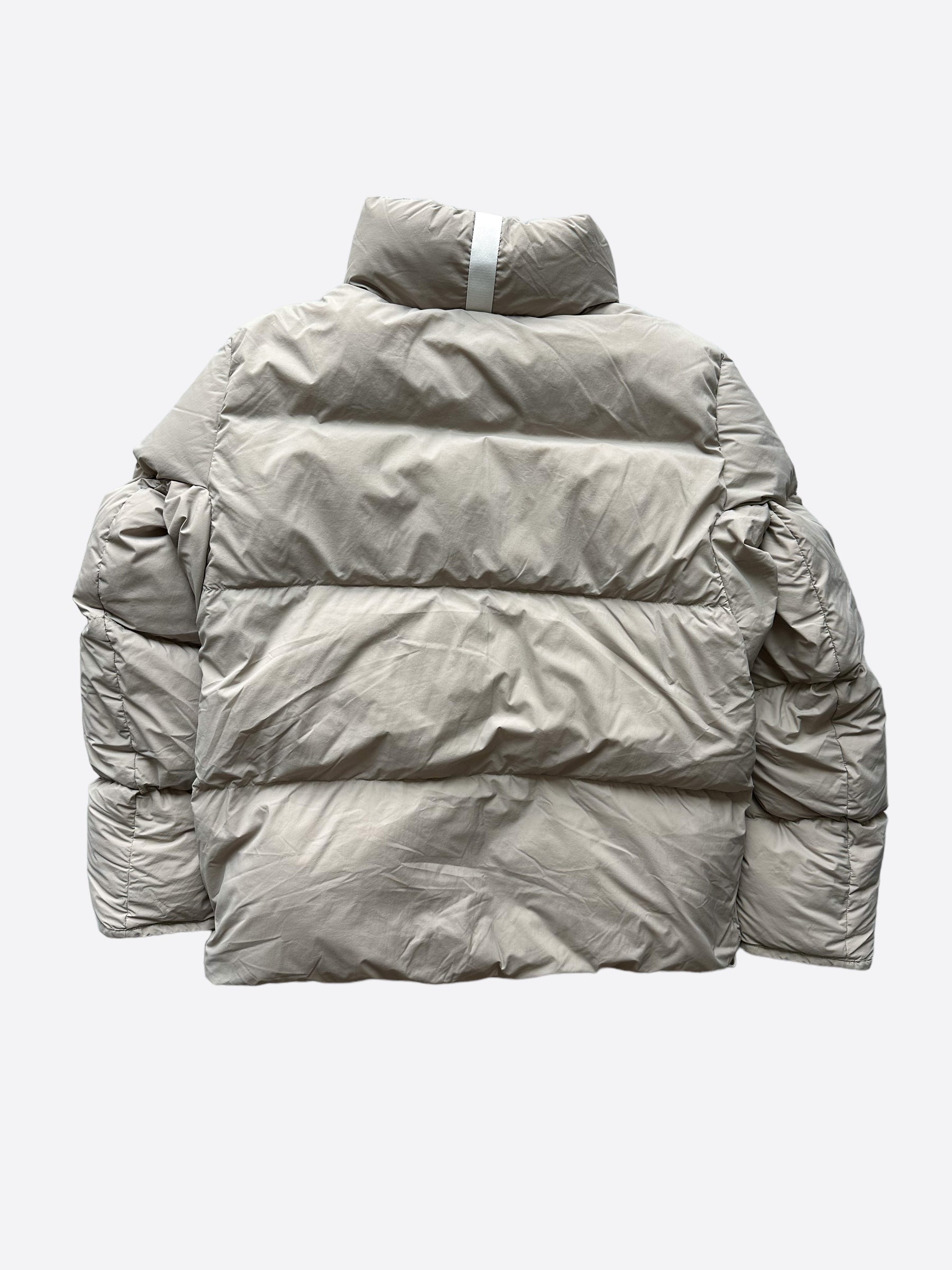 Canada Goose Limestone Pastel Everett Men's Jacket - Waterproof Winter Coat for Outdoor Activities, Hiking & Urban Fashion