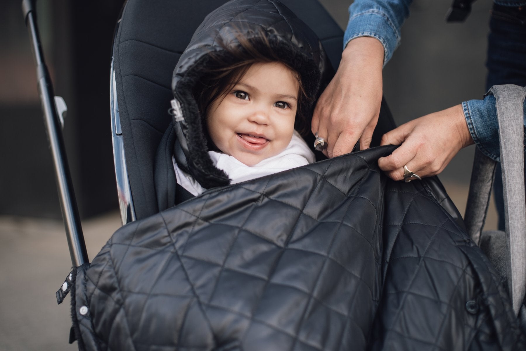 7 AM Enfant K Poncho 3-in-1 Baby Carrier Cover & Stroller Blanket – Waterproof, Windproof, and Reversible for All Seasons – Perfect for Outdoor Walks, Shopping, and Travel with Baby