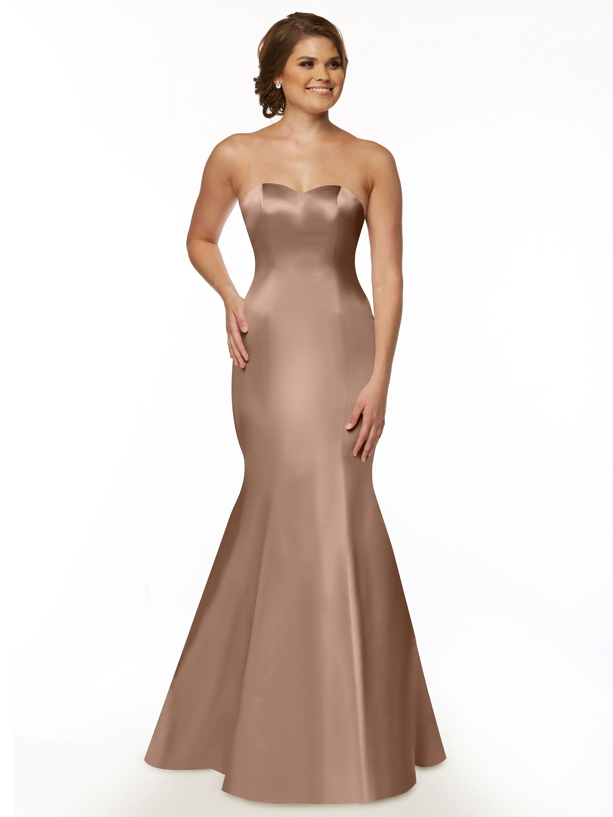 Elegant Strapless Satin Fit and Flare Bridesmaid Dress with Sweetheart Neckline - Perfect for Weddings, Formal Events & Special Occasions