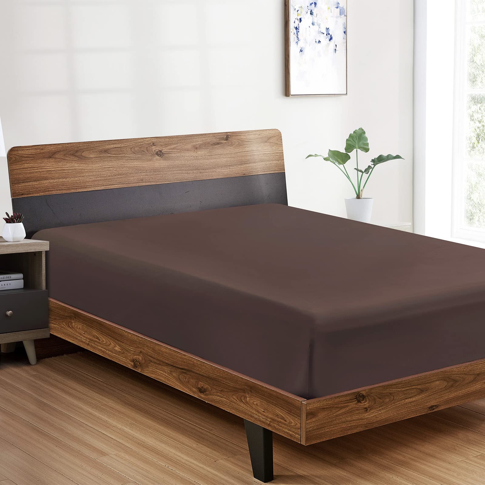 FreshCulture Queen Fitted Sheet - Premium Hotel Quality, Ultra Soft & Breathable Brushed Microfiber Bedding with Deep Pockets, Cooling Queen Size Bed Sheets (Brown) - Perfect for Guest Rooms, Master Bedrooms & Dorm Essentials