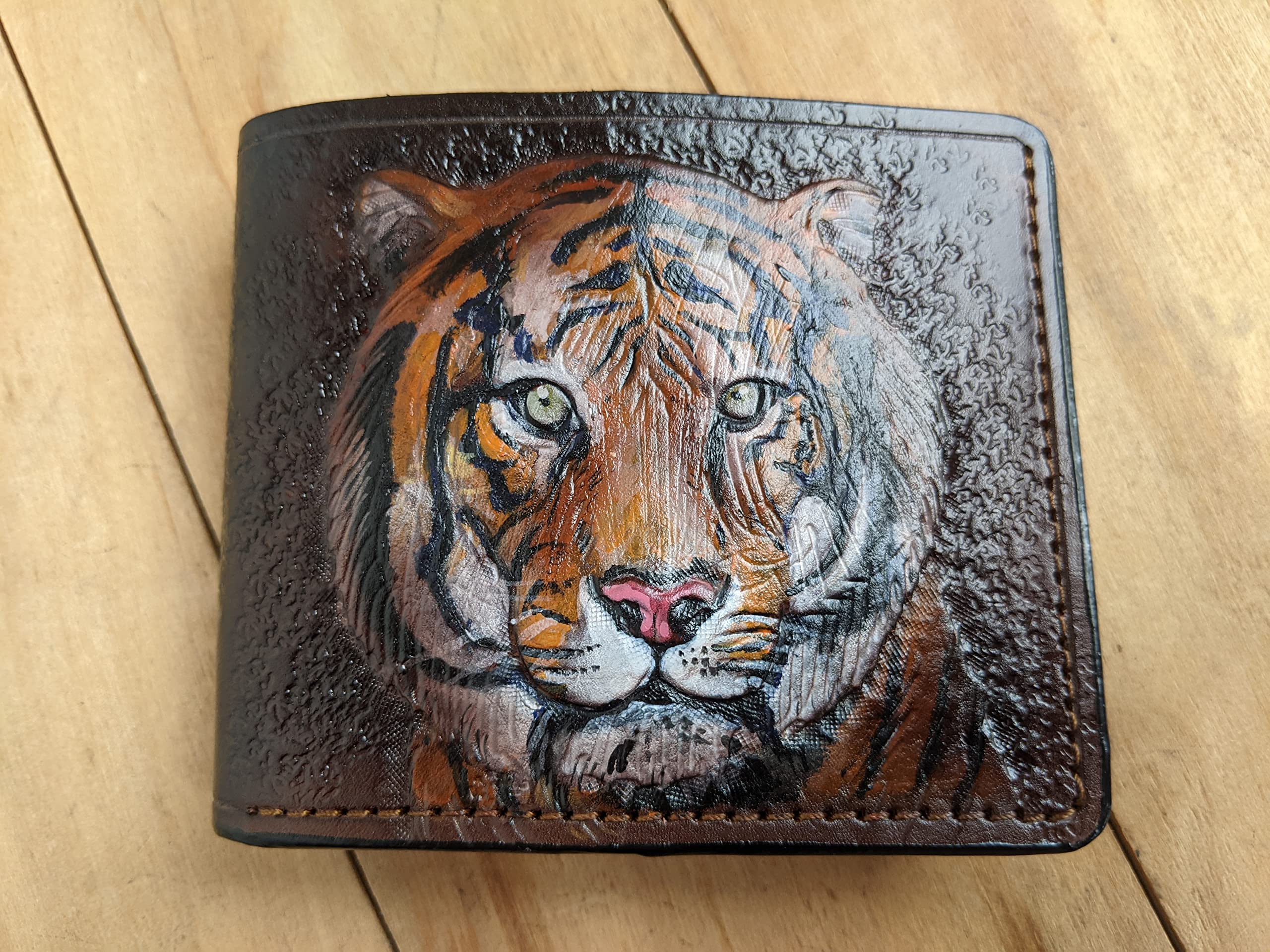 Bengal Tiger & Siberian Tiger Men's 3D Genuine Leather Bifold Wallet - Handmade Carved Tooled Airbrush Art Custom Personalized Wallet for Men - Perfect Gift for Father's Day, Birthday & Daily Use