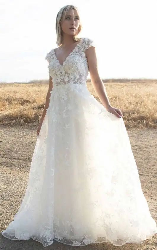 Martina Liana 1447 Wedding Dress - Elegant Lace Bridal Gown for Church Ceremony & Formal Reception