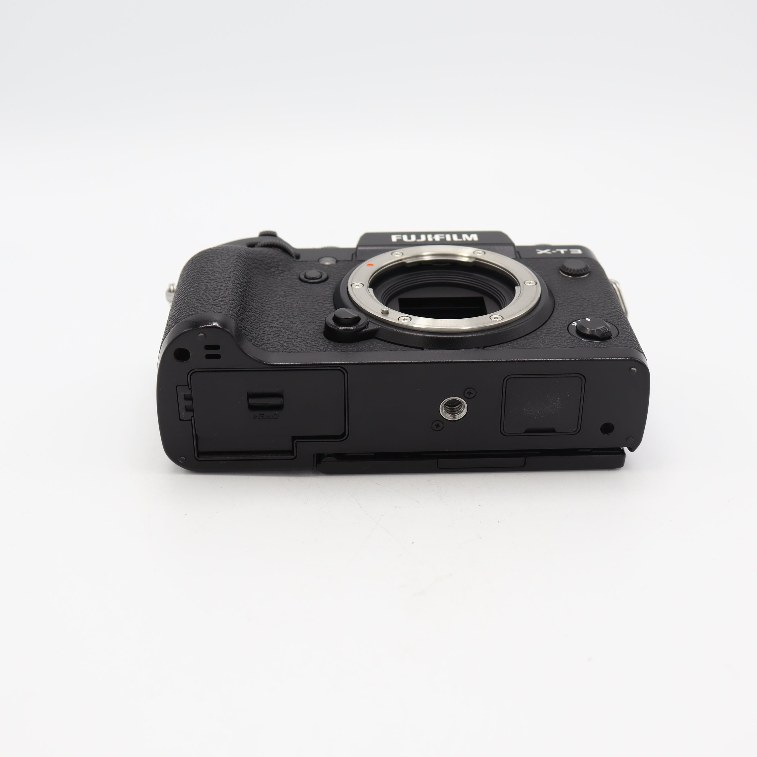 FUJIFILM X-T3 Mirrorless Digital Camera Body Only (Black) - Used & Certified | Professional Photography, Vlogging, Travel & Street Shooting