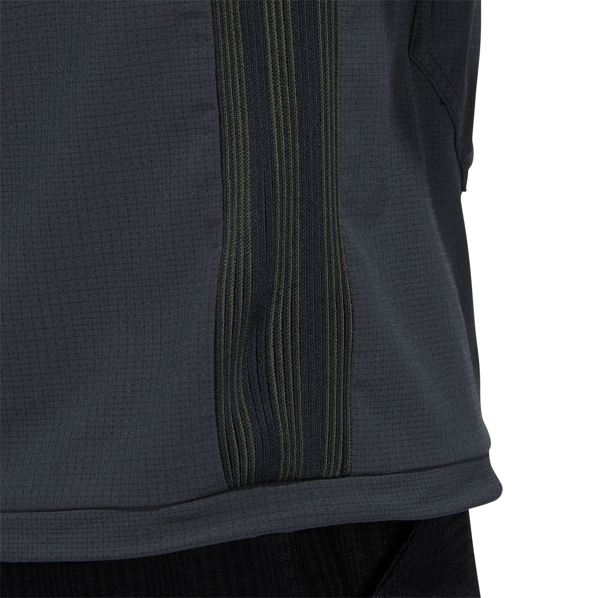 Adidas Adicross Anorak Carbon Men's Golf 1/2 Zip Pullover - Lightweight Water-Resistant Windbreaker for Golfing & Outdoor Activities