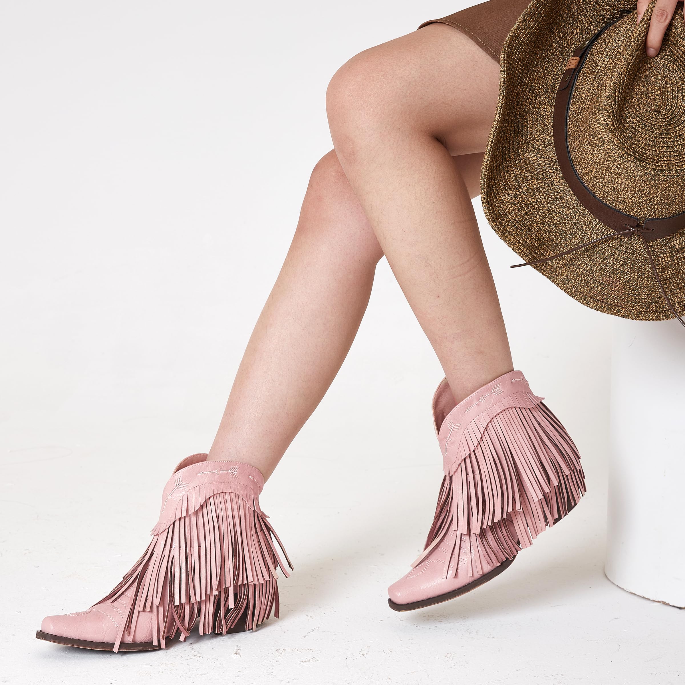 MeiLuSi Women's Western Cowboy Boots with Fringe & Tassels - Stylish Ankle Boots for Cowgirl Fashion | Perfect for Country Concerts, Rodeos & Fall Outfits