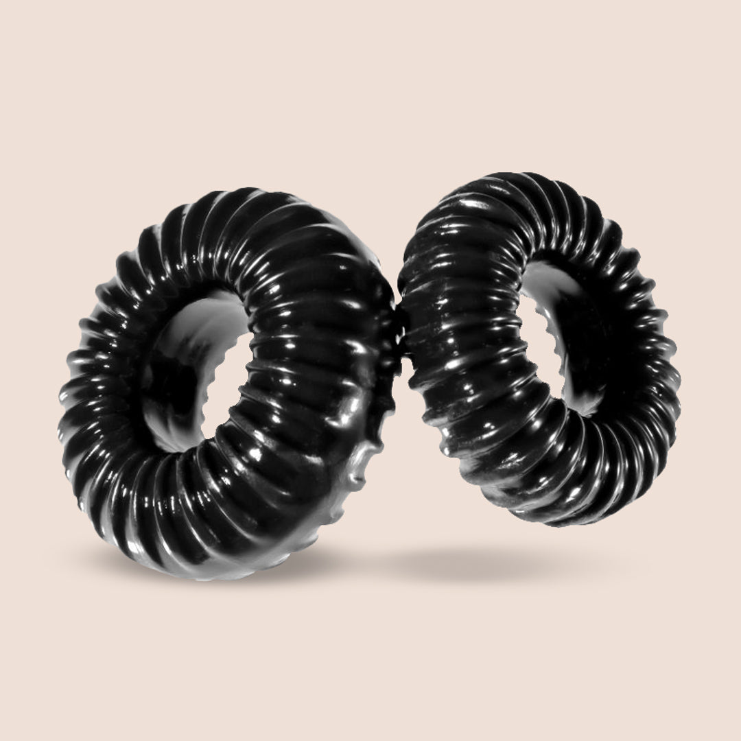 XPLAY® Ribbed Ring Slim - Stretchy Adjustable Black Ring for Men & Women | Fashion Jewelry for Daily Wear, Stacking, and Gifting