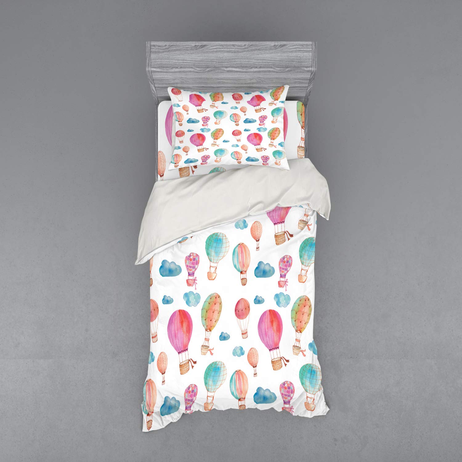 Ambesonne Watercolor Duvet Cover Set - Hand Painted Hot Air Balloons with Blue Clouds Print, 3-Piece Bedding Set Includes Sham & Fitted Sheet, Twin Size, Blue Pink Coral - Perfect for Kids' Rooms, Guest Bedrooms & Bohemian Decor